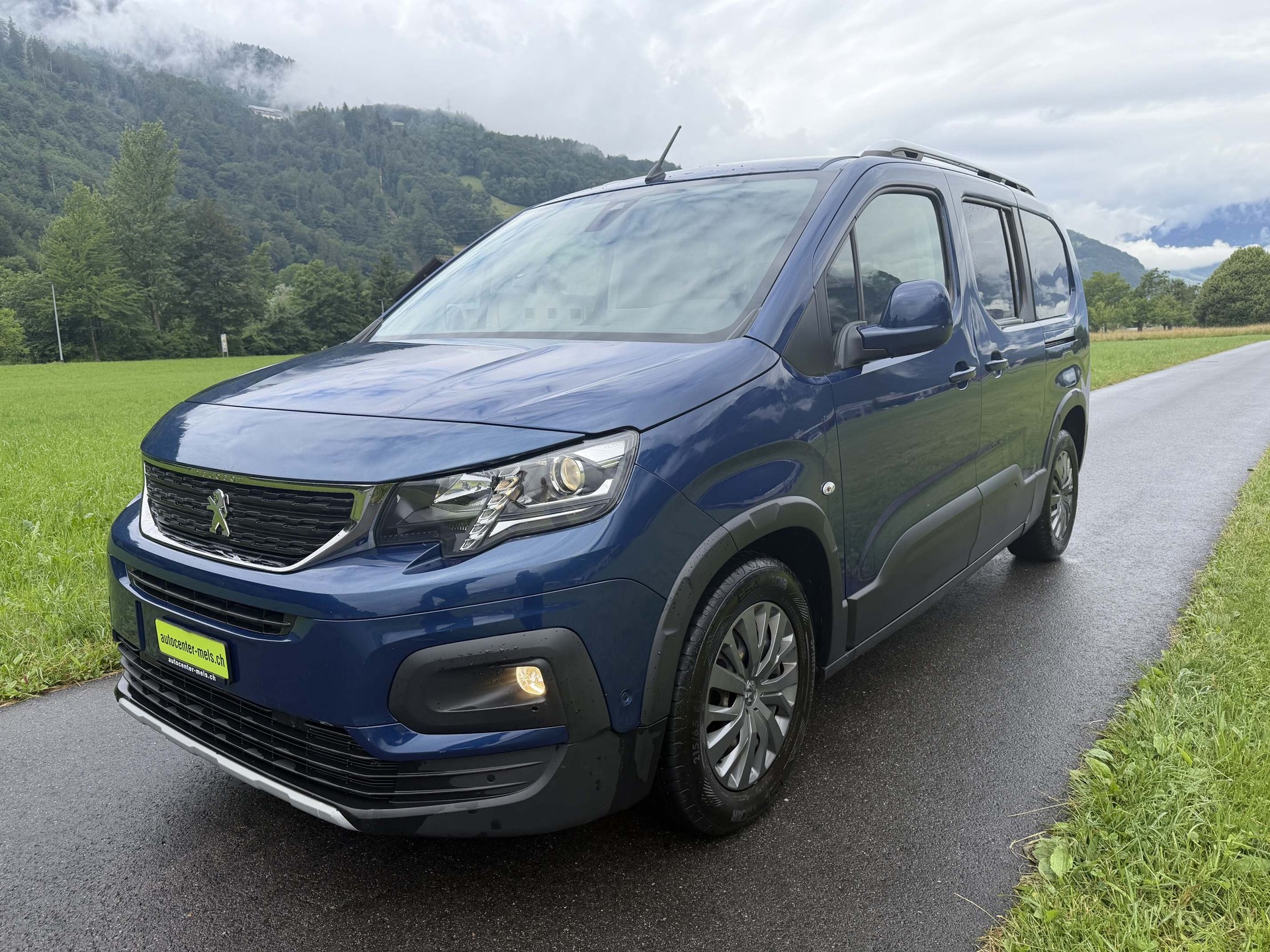 PEUGEOT Rifter Long 1.5 BlueHDi 100 Allure-image-3