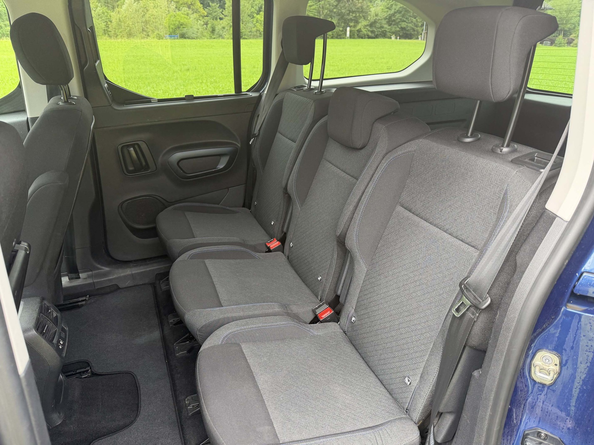 PEUGEOT Rifter Long 1.5 BlueHDi 100 Allure-image-13