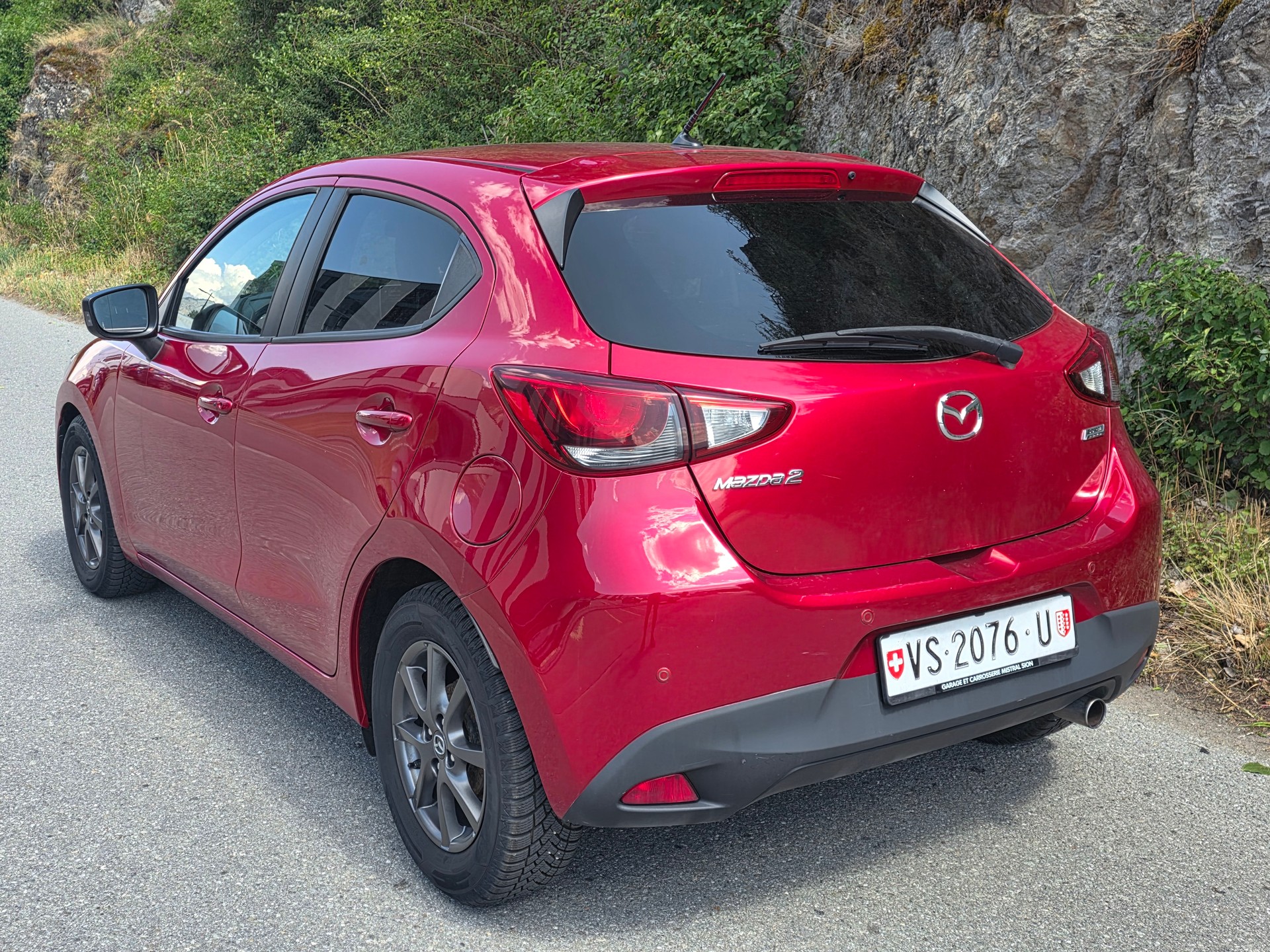 MAZDA 2 1.5i 16V Skyactiv-G Revolution-image-2