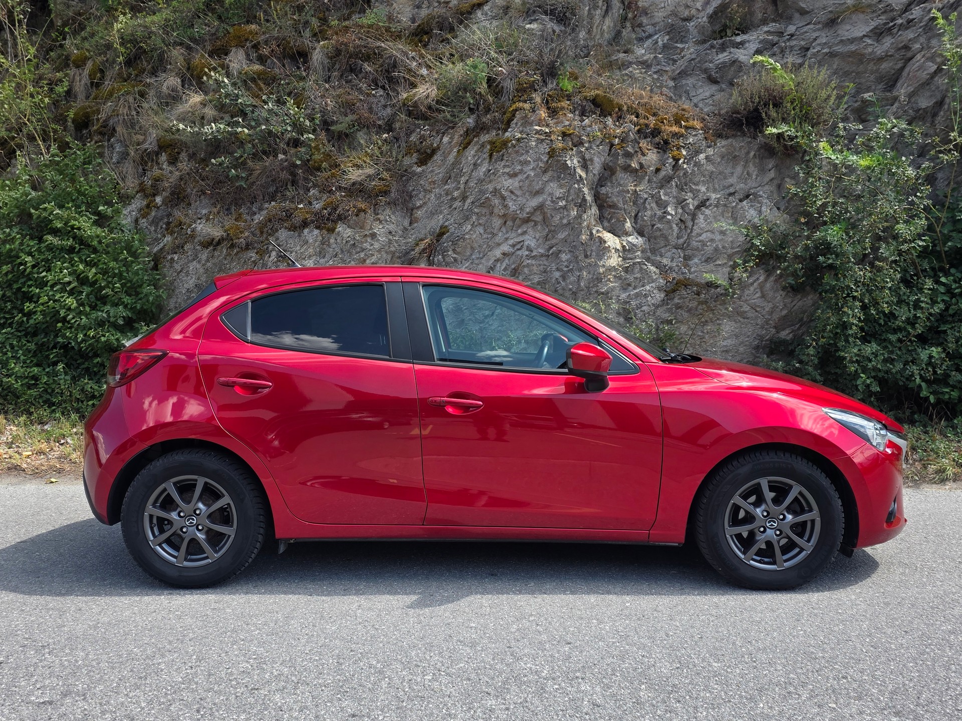 MAZDA 2 1.5i 16V Skyactiv-G Revolution-image-4