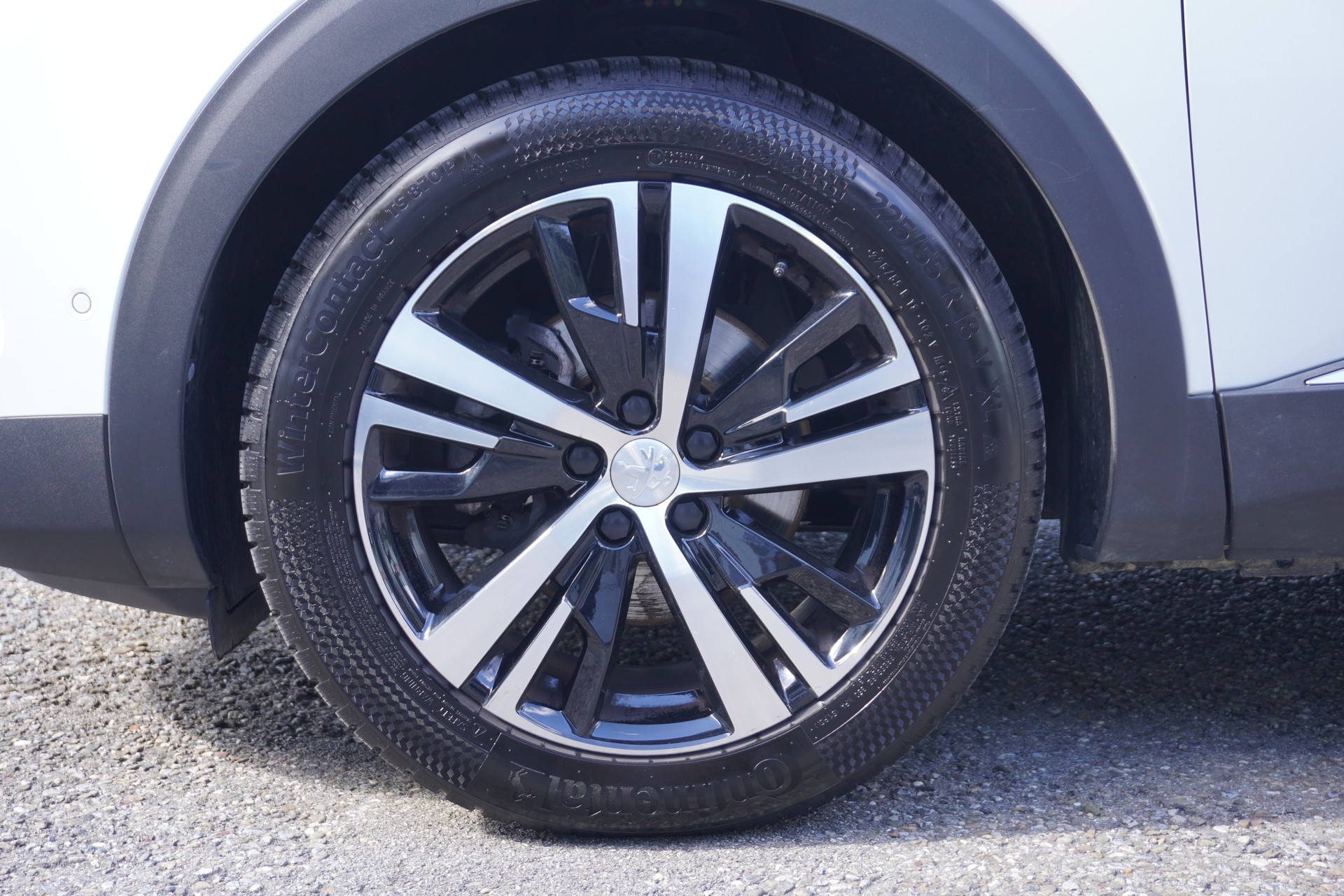 PEUGEOT 3008 1.2 PureTech GT EAT8-image-8