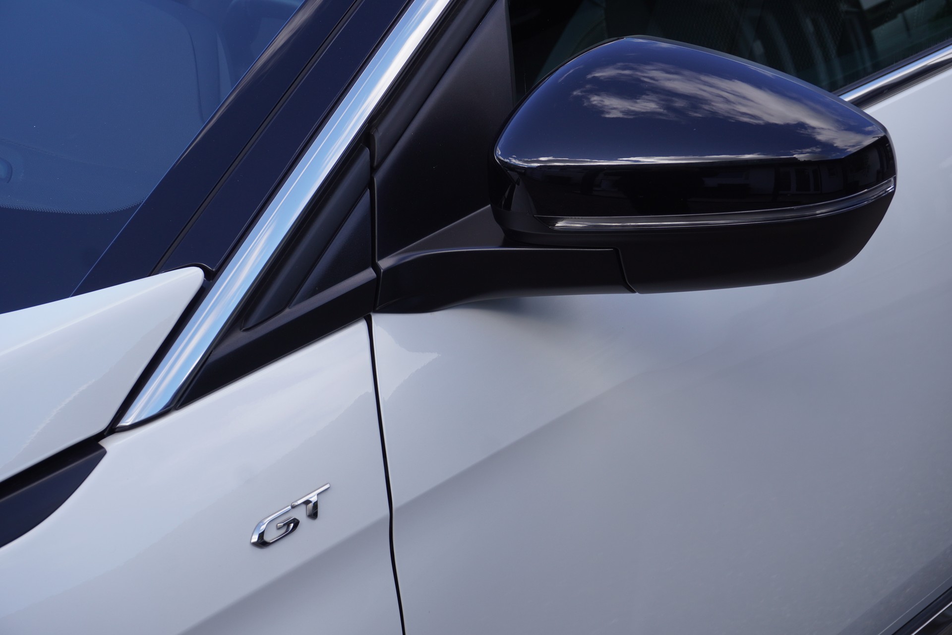 PEUGEOT 3008 1.2 PureTech GT EAT8-image-39