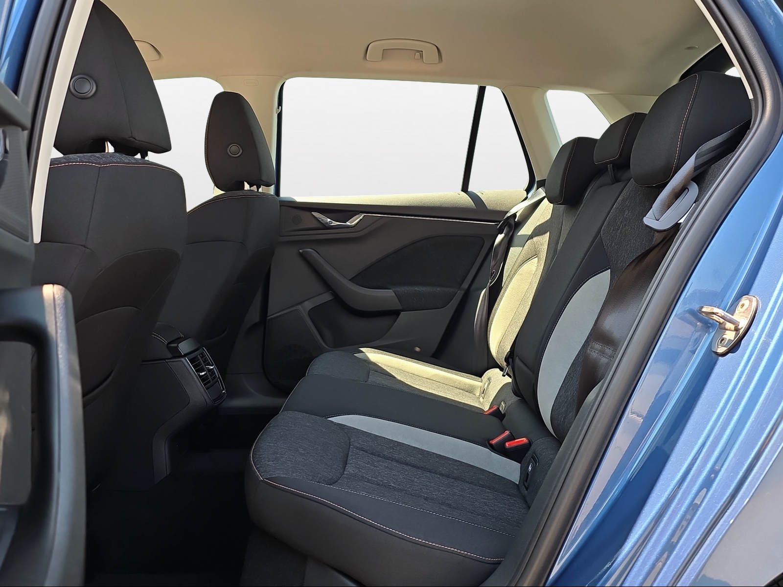 SKODA Kamiq 1.5 TSI Style-image-10