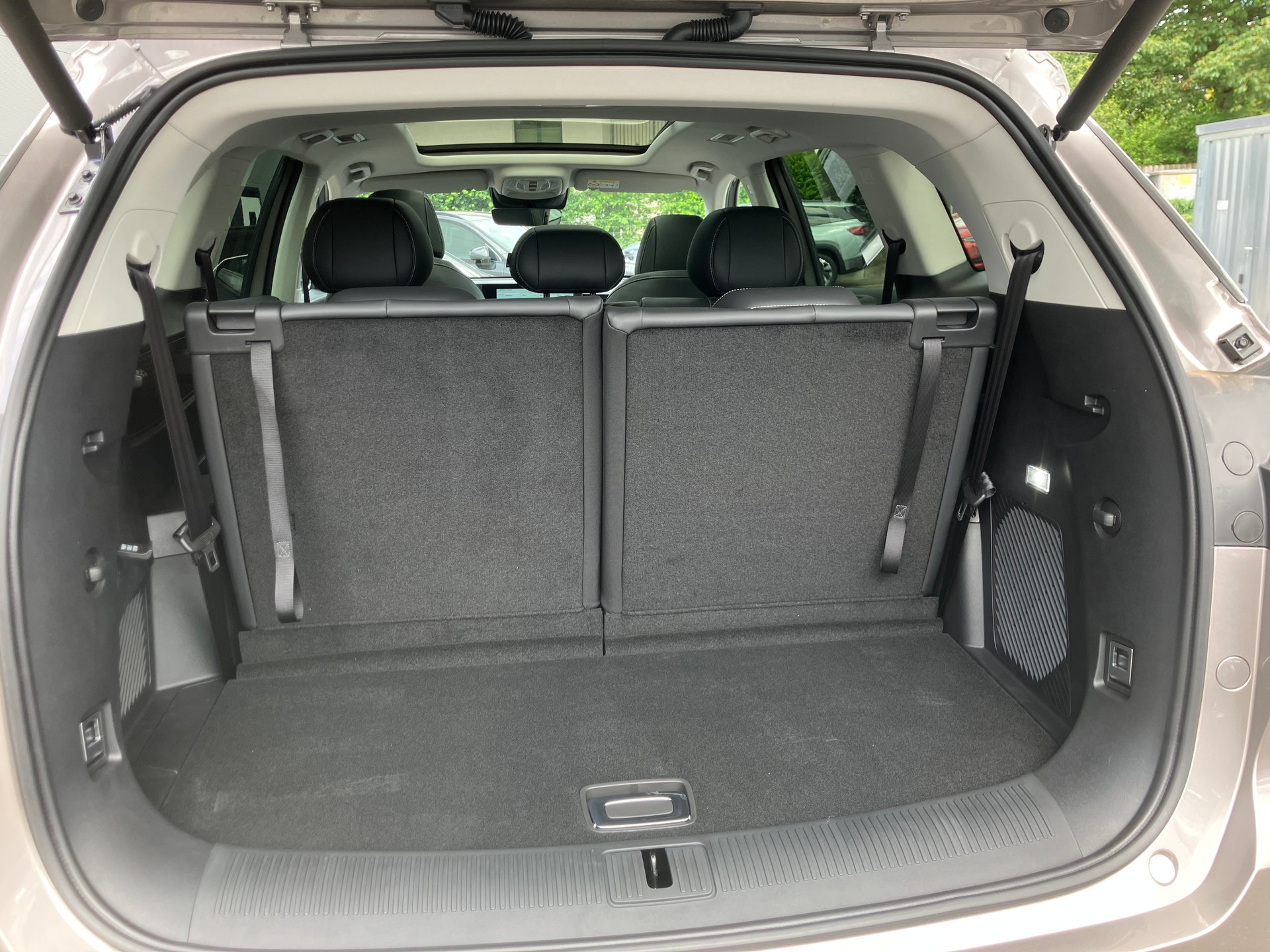 MG S9 1.5 T PHEV Premium-image-7