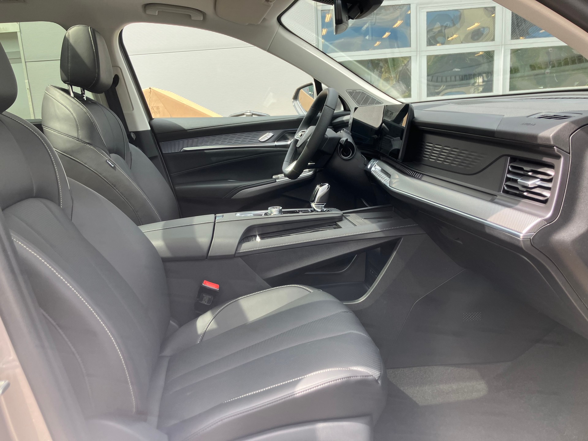 MG S9 1.5 T PHEV Premium-image-9