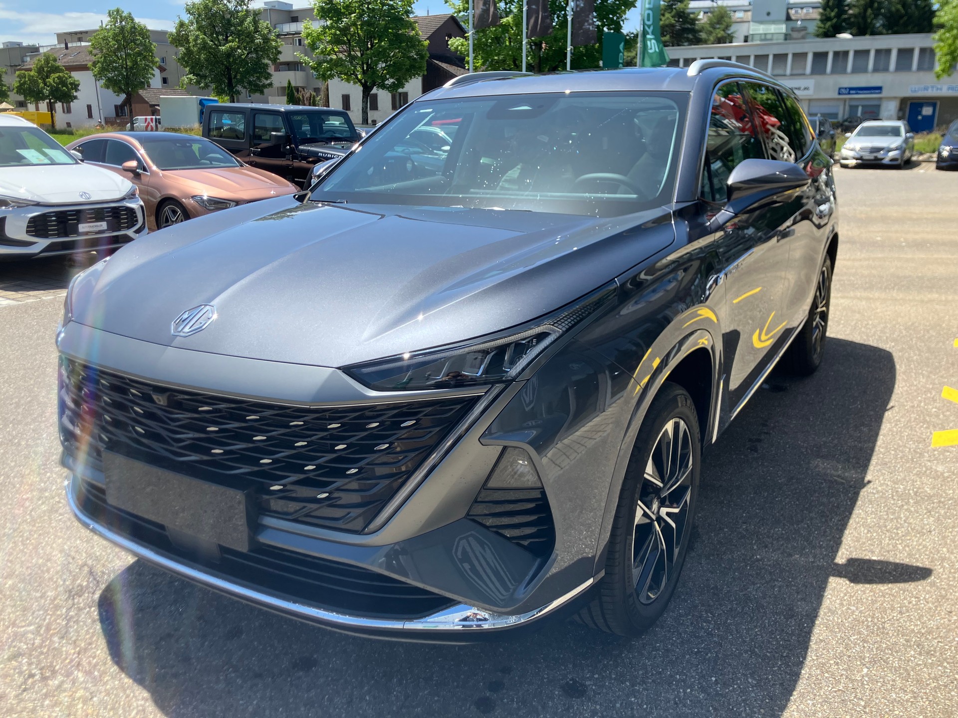 MG S9 1.5 T PHEV Premium-image-2