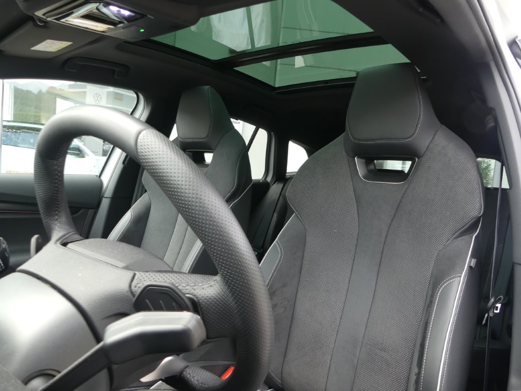 SKODA Enyaq 85x Sportline 4x4-image-9
