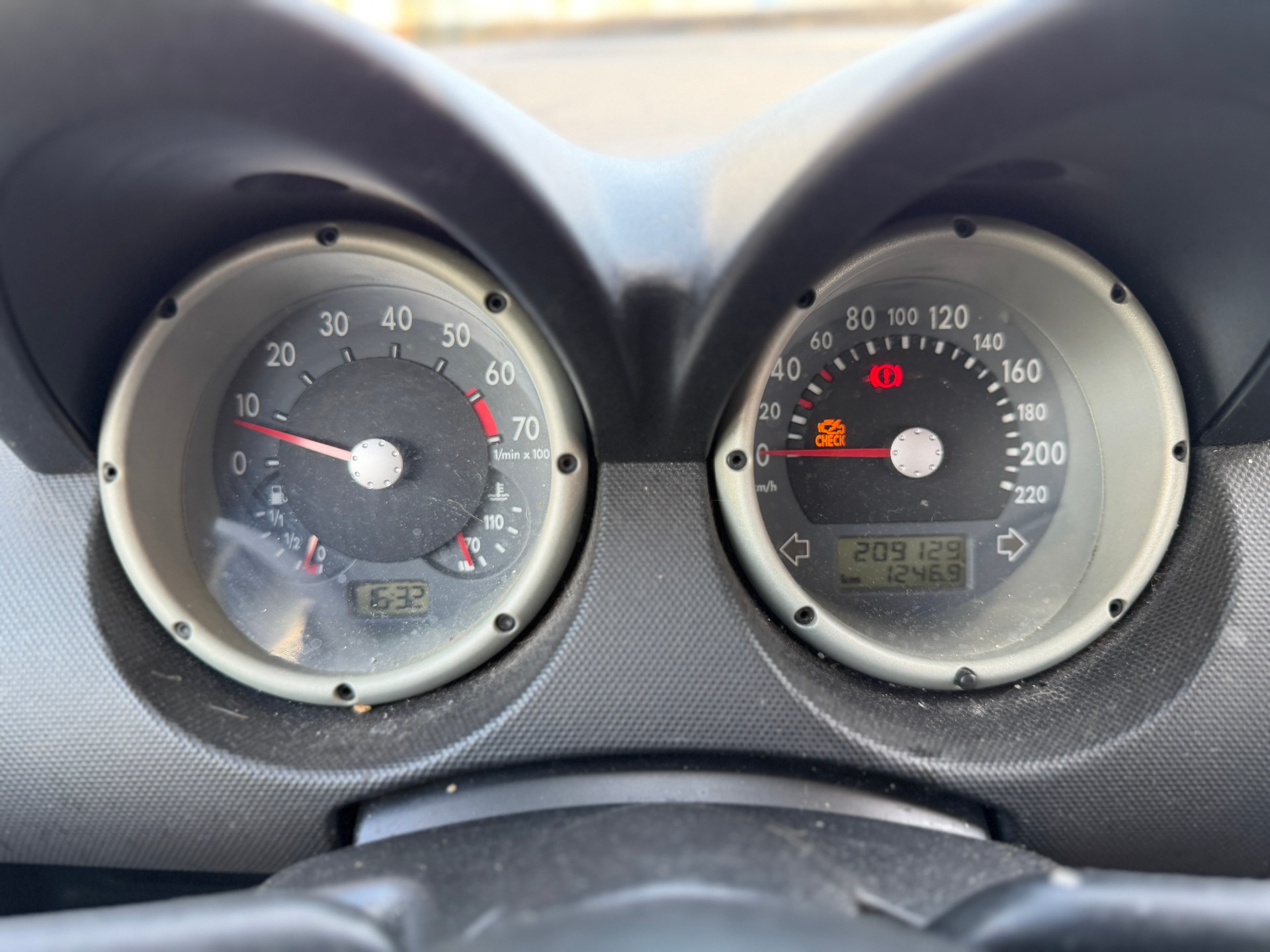 VW Lupo 60 ABS-image-9
