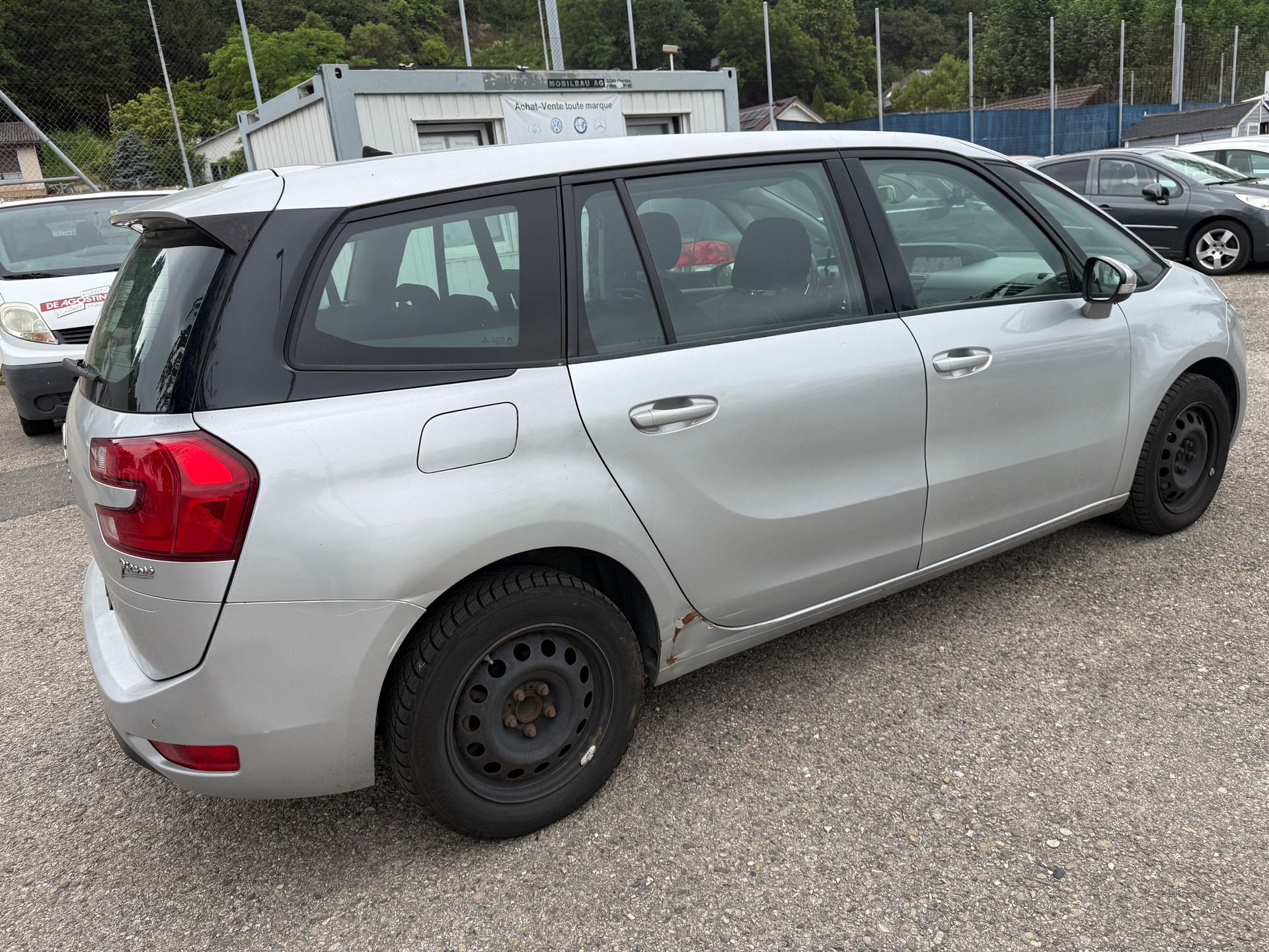 CITROEN Grand C4 Picasso 1.6 BlueHDi Séduction EAT6-image-2