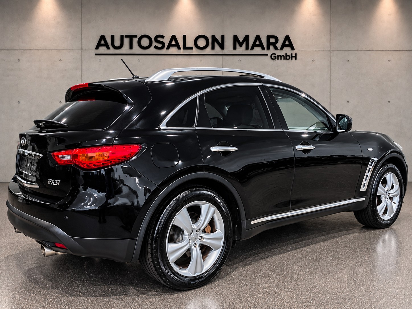 INFINITI FX37 GT Premium AWD Automatic-image-6