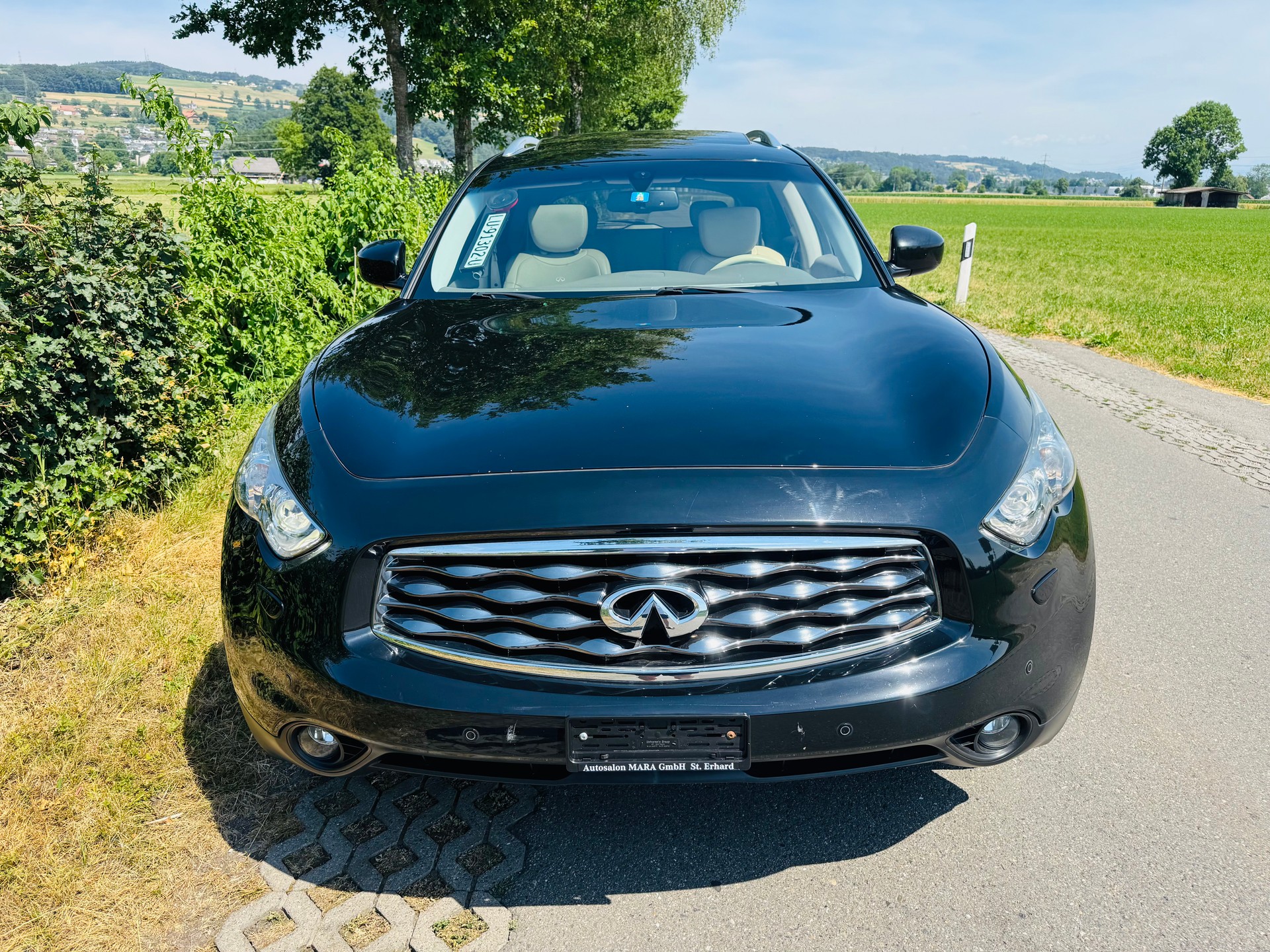 INFINITI FX37 GT Premium AWD Automatic-image-9