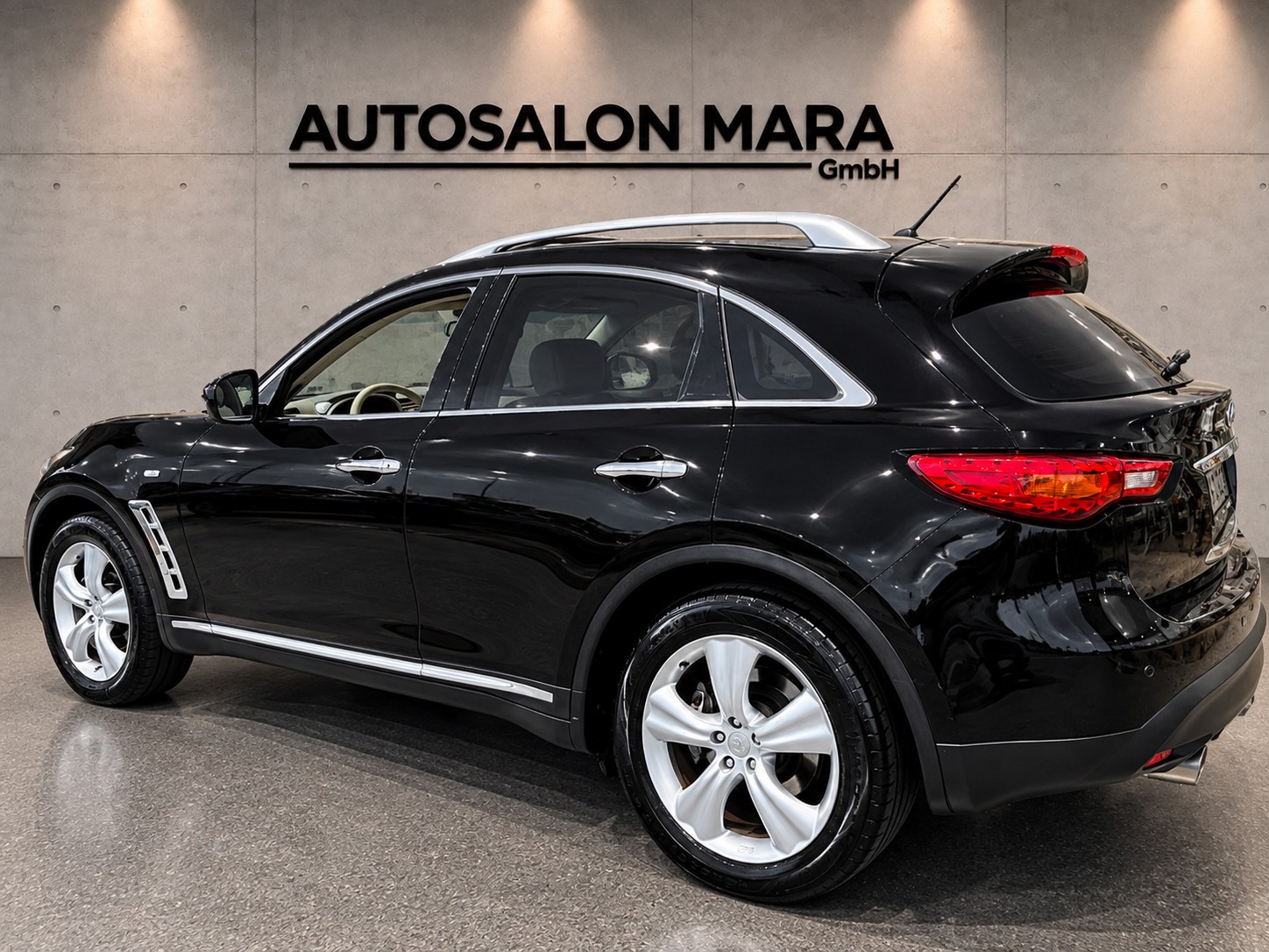 INFINITI FX37 GT Premium AWD Automatic-image-3