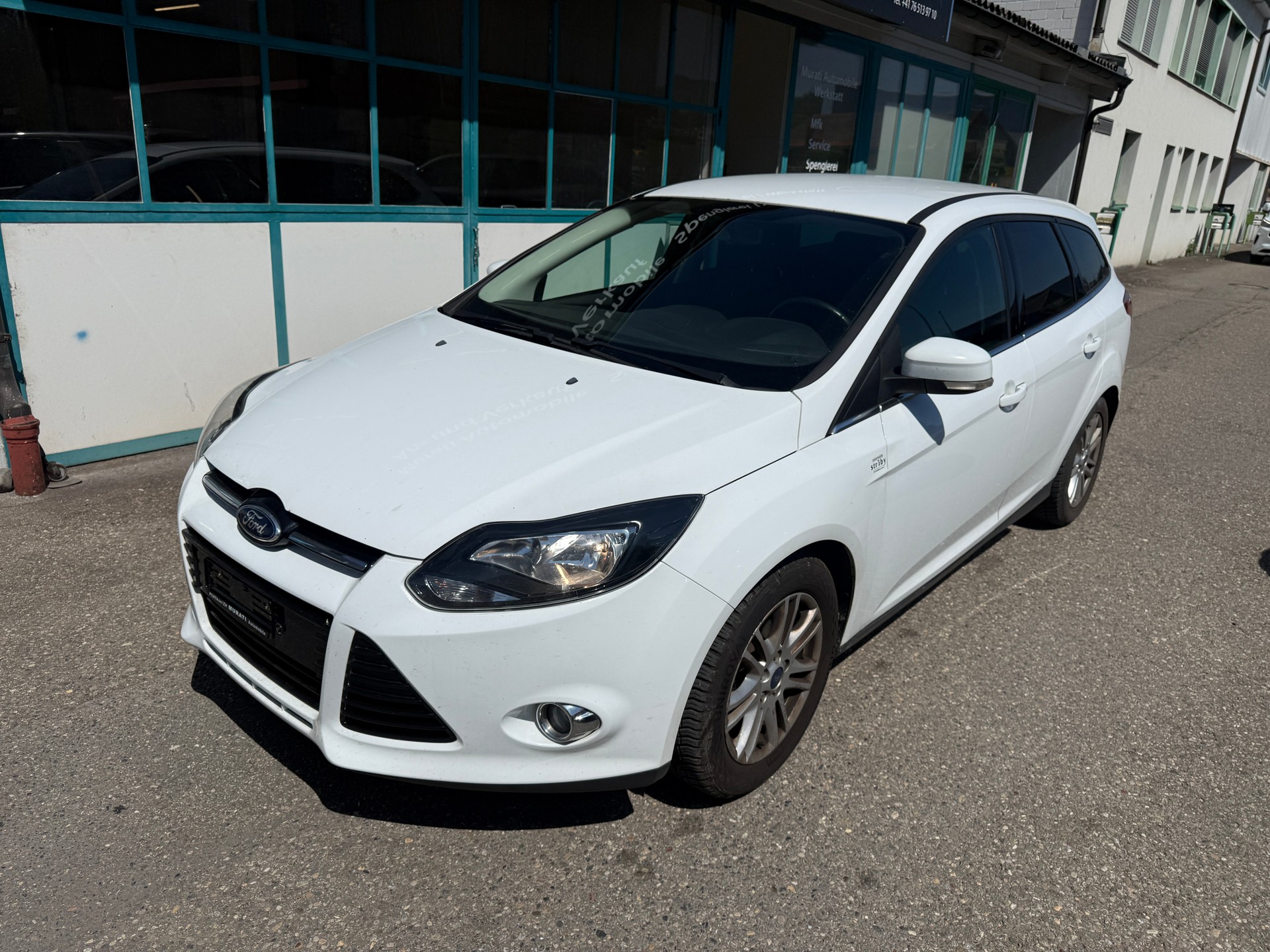FORD Focus 1.0 SCTi Carving-image-1