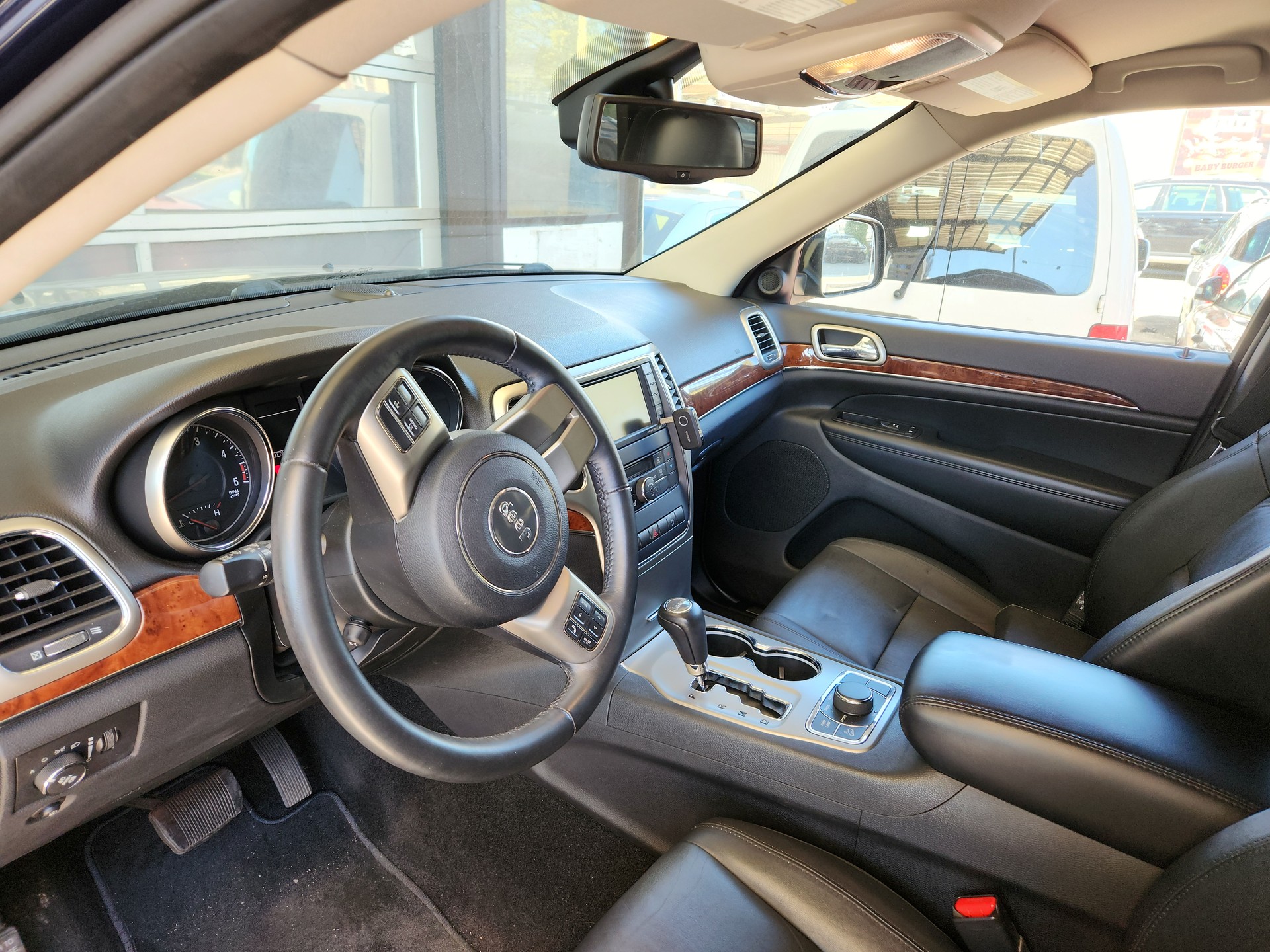 JEEP Grand Cherokee 3.0 CRD Laredo Automatic-image-2