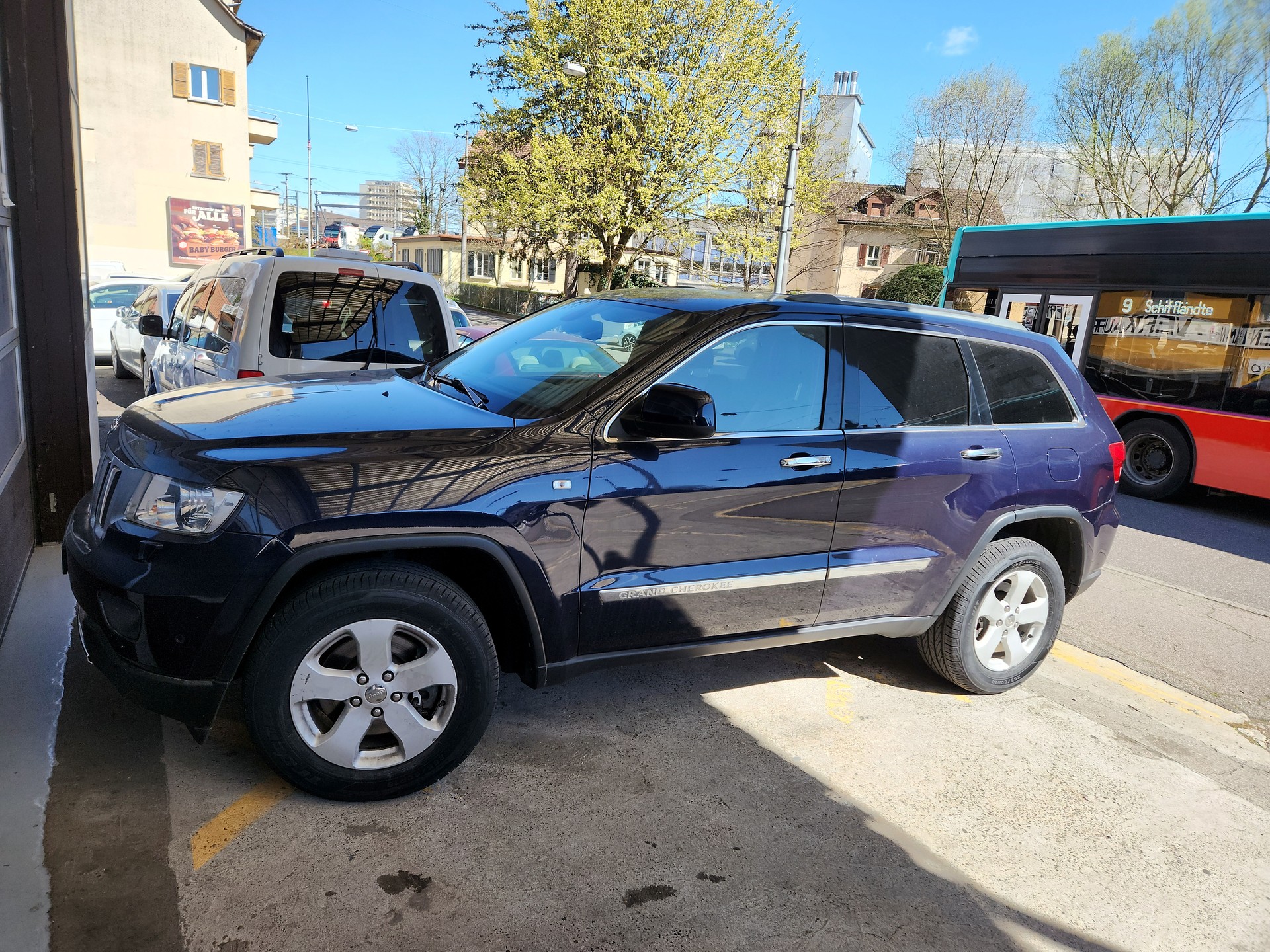 JEEP Grand Cherokee 3.0 CRD Laredo Automatic-image-0