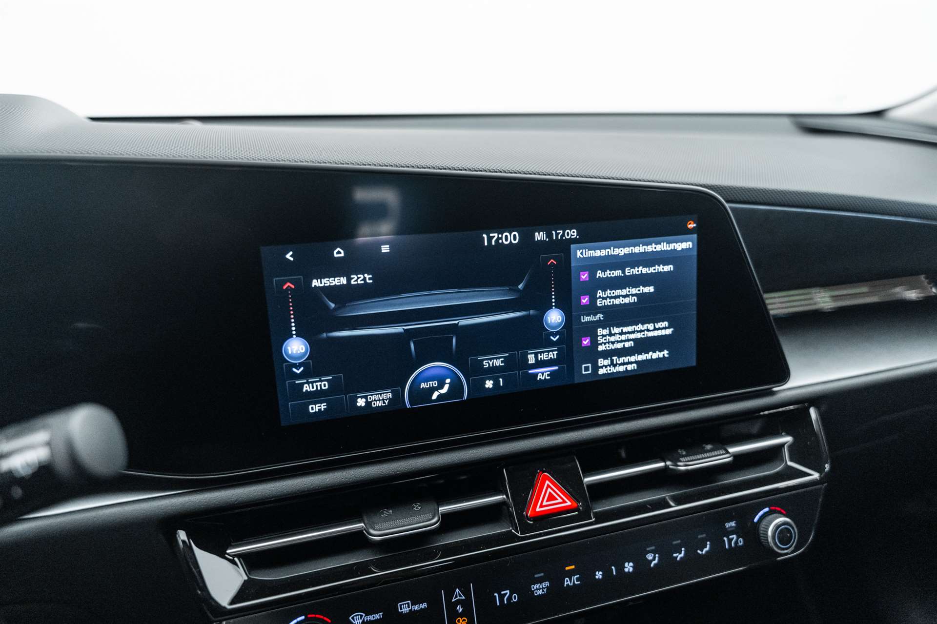 KIA Niro EV 64,8 kWh Light Advanced 204PS Automat-image-18
