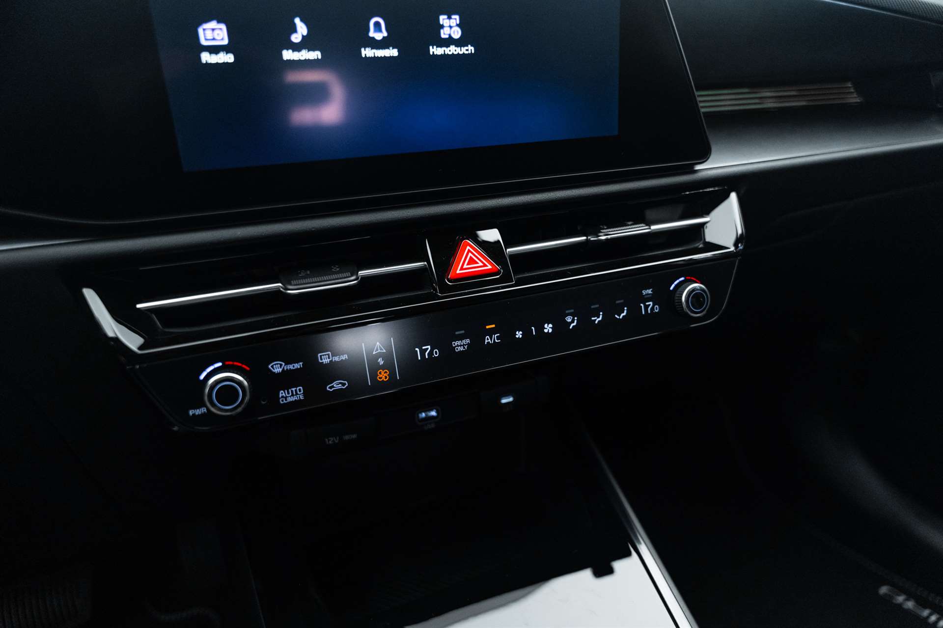 KIA Niro EV 64,8 kWh Light Advanced 204PS Automat-image-21