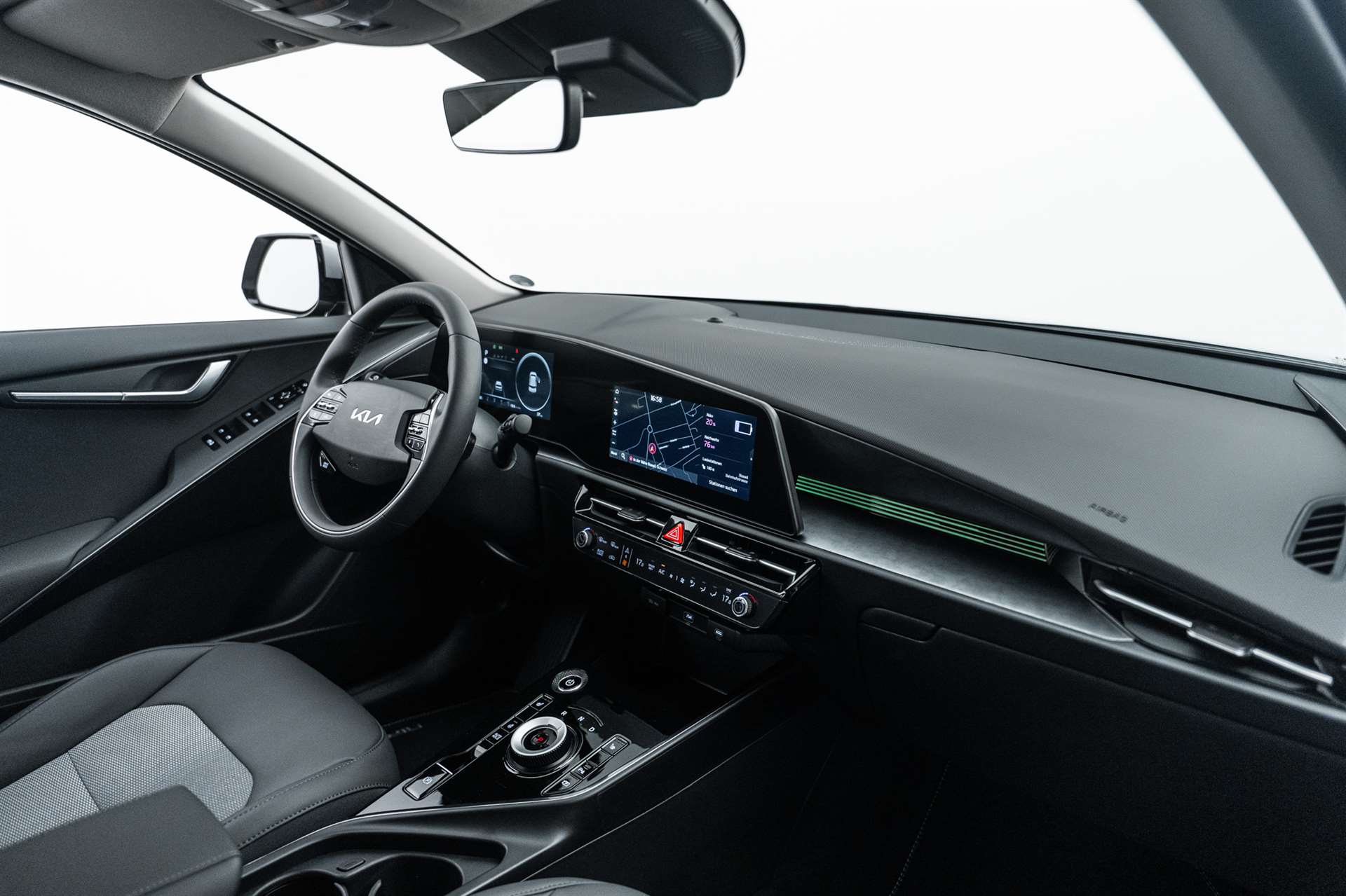KIA Niro EV 64,8 kWh Light Advanced 204PS Automat-image-9