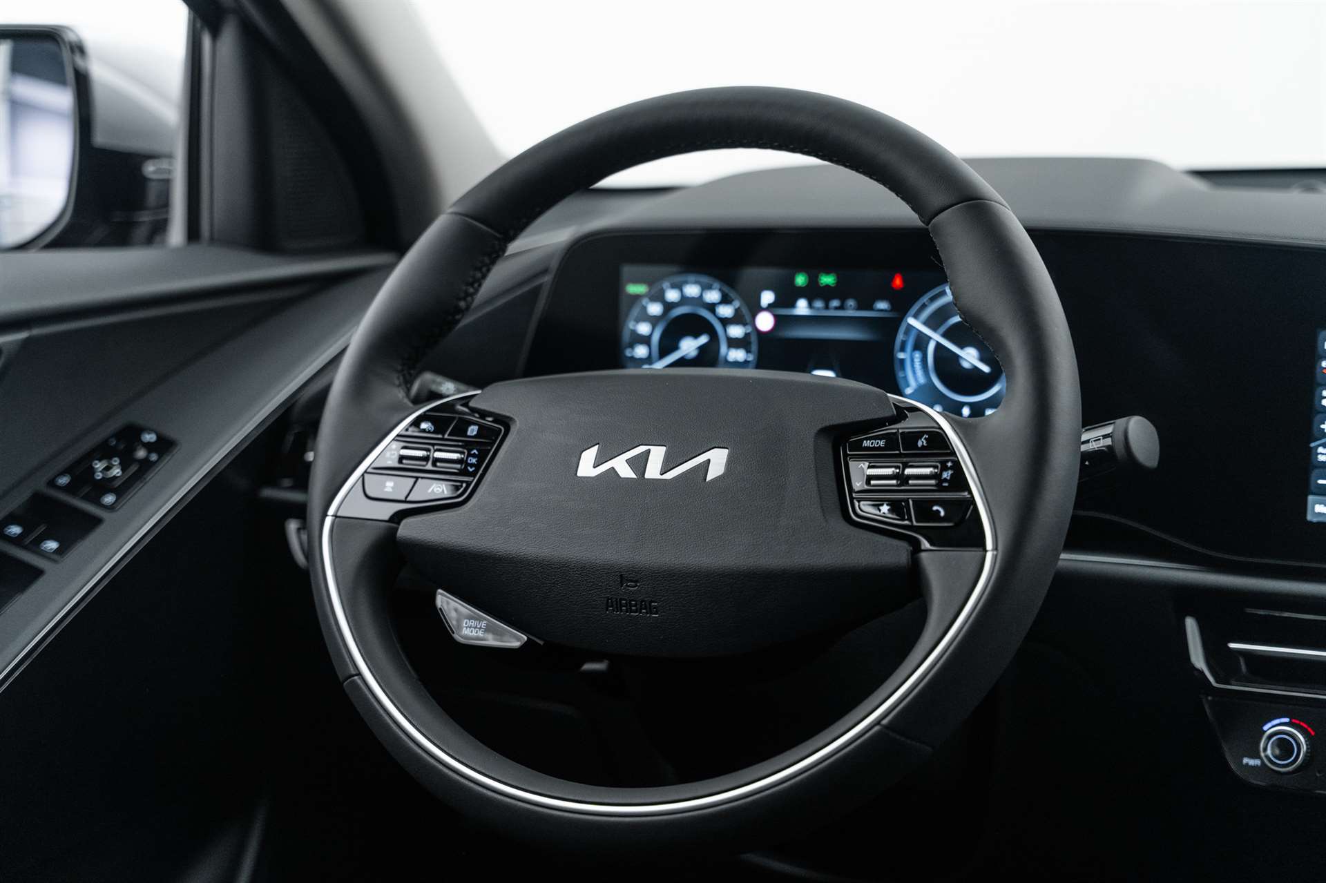 KIA Niro EV 64,8 kWh Light Advanced 204PS Automat-image-8
