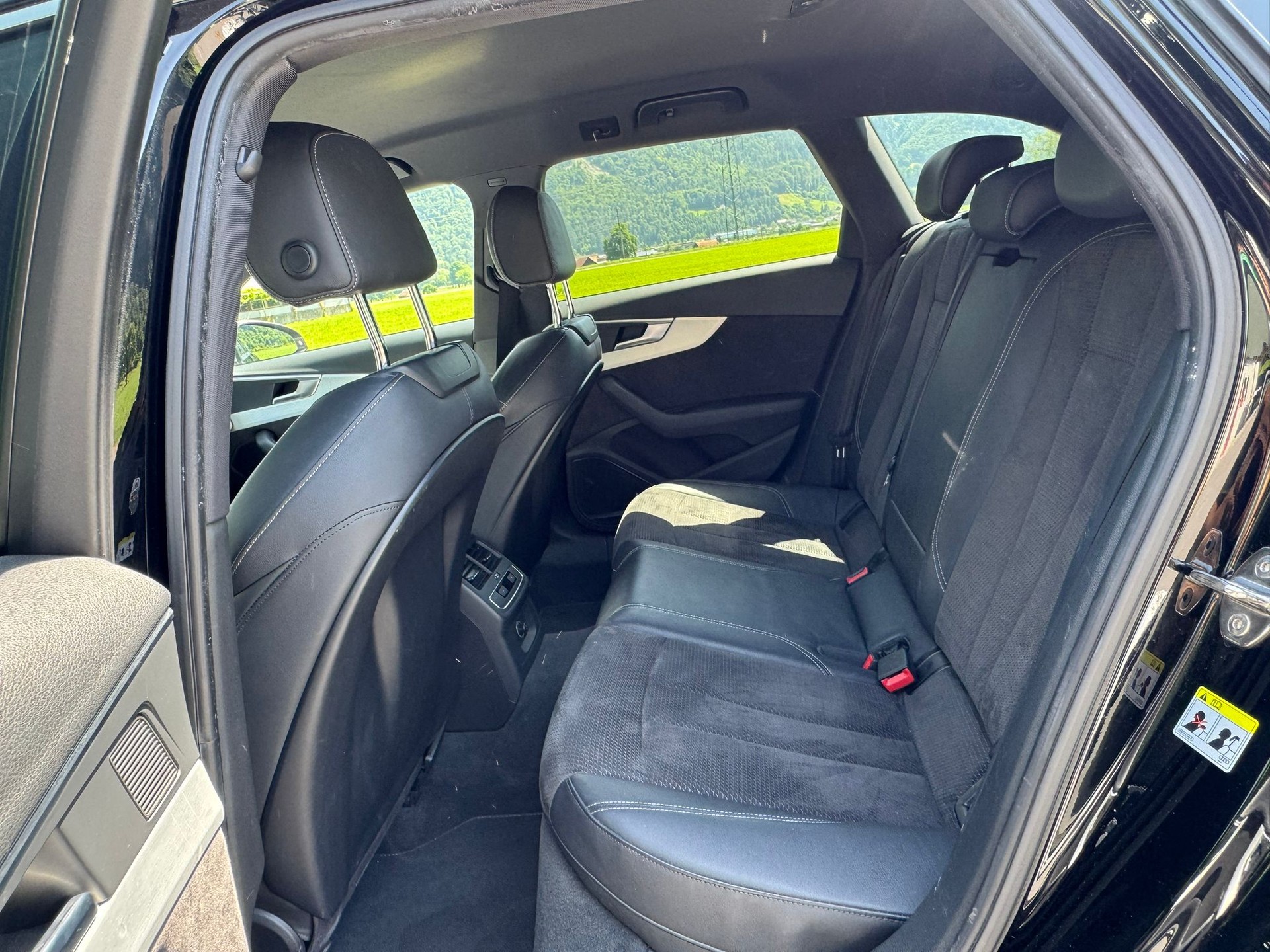 AUDI S4 Avant 3.0 TFSI quattro tiptronic-image-15