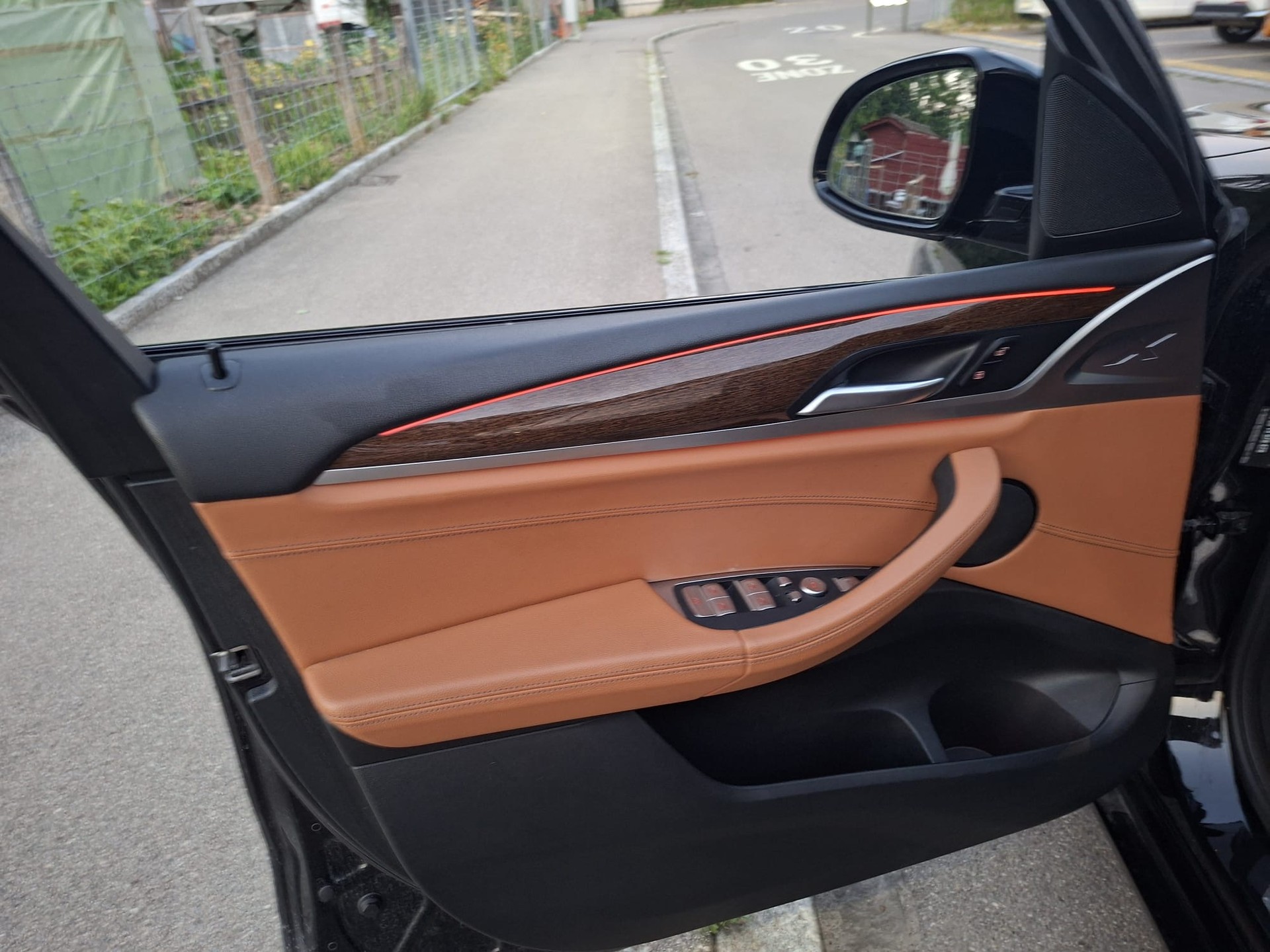 BMW X3M-image-4