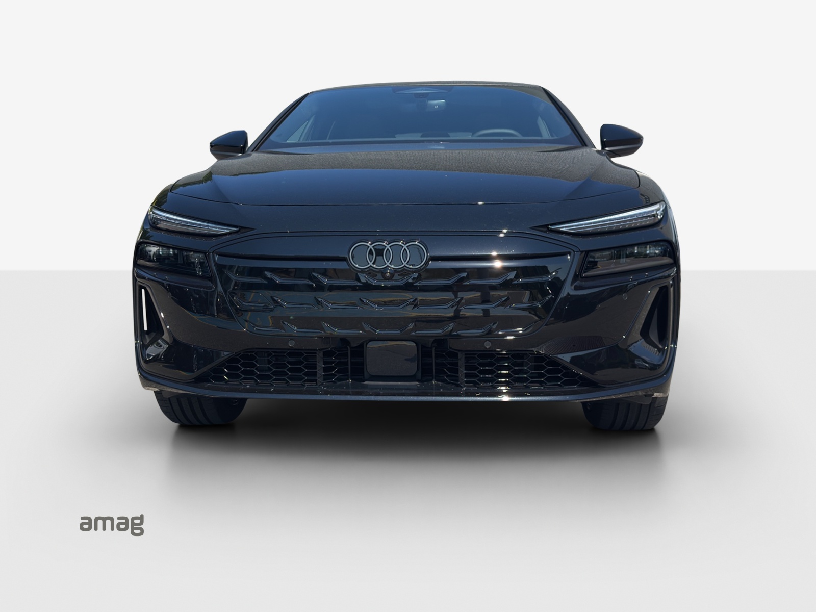 AUDI A6 Avant e-tron quattro-image-6