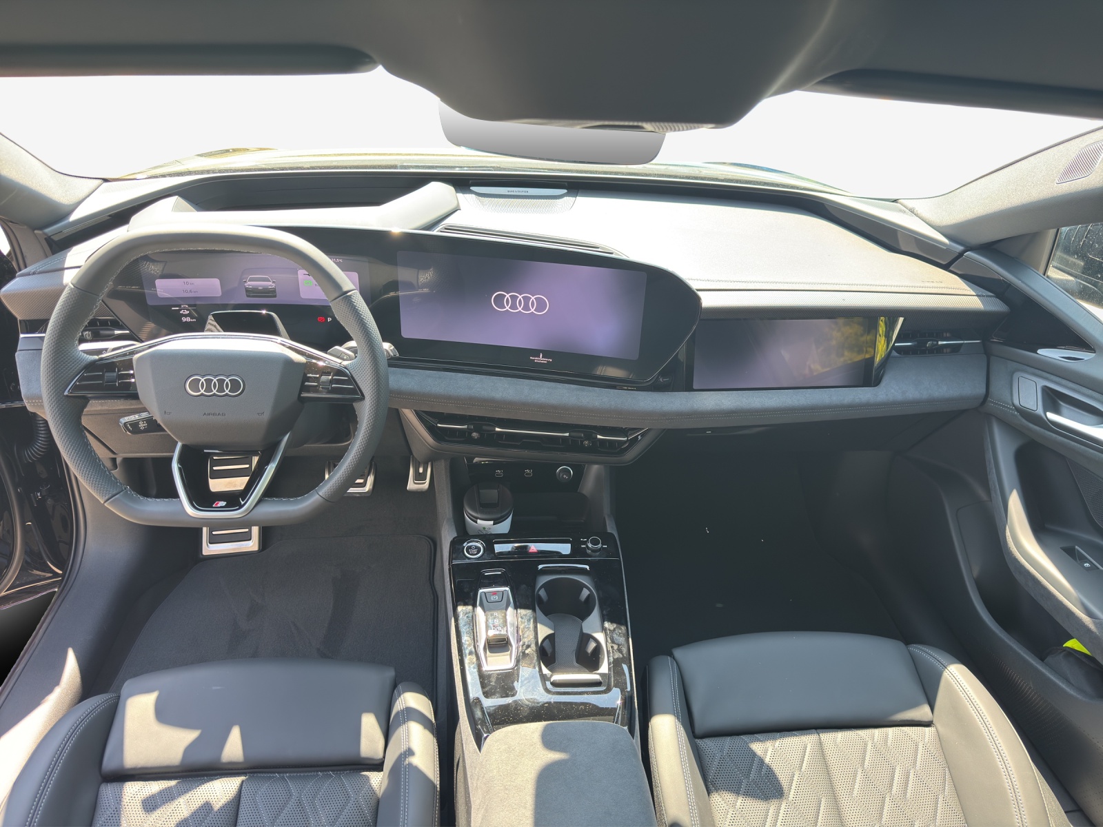 AUDI A6 Avant e-tron quattro-image-10