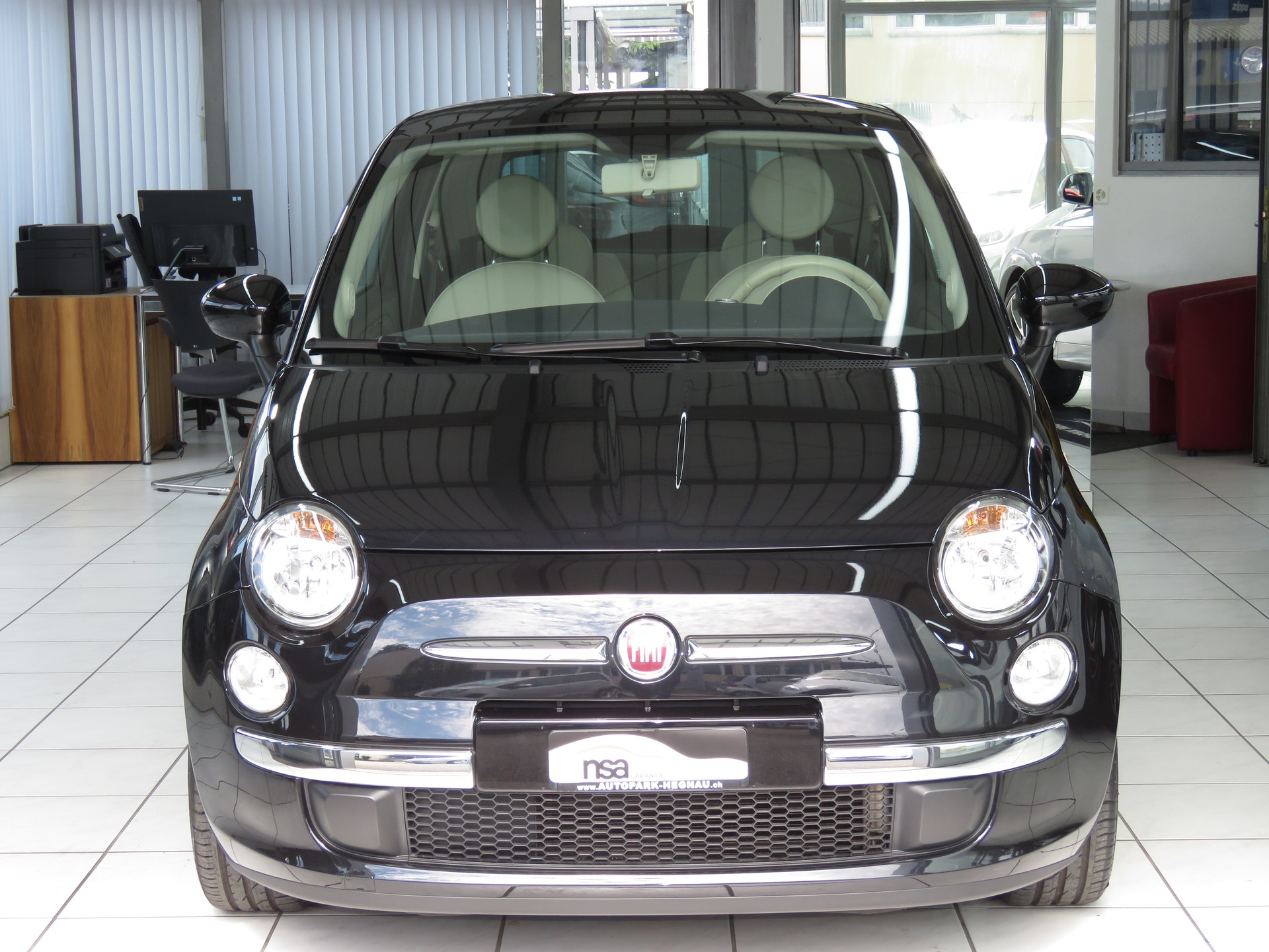FIAT 500 1.2 Lounge-showroom-element-1