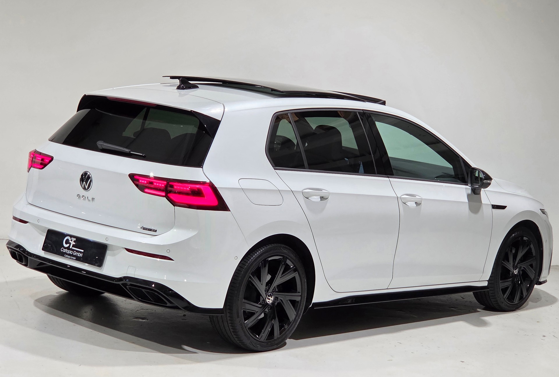 VW Golf 2.0 TSI R-Line DSG 4 Motion-image-31