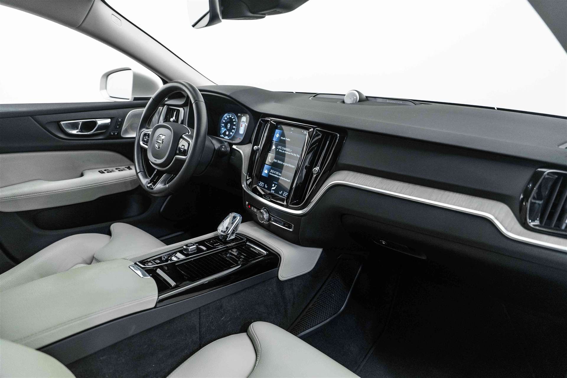 VOLVO V60 T8 eAWD Twin Engine Inscription Geartronic-image-10