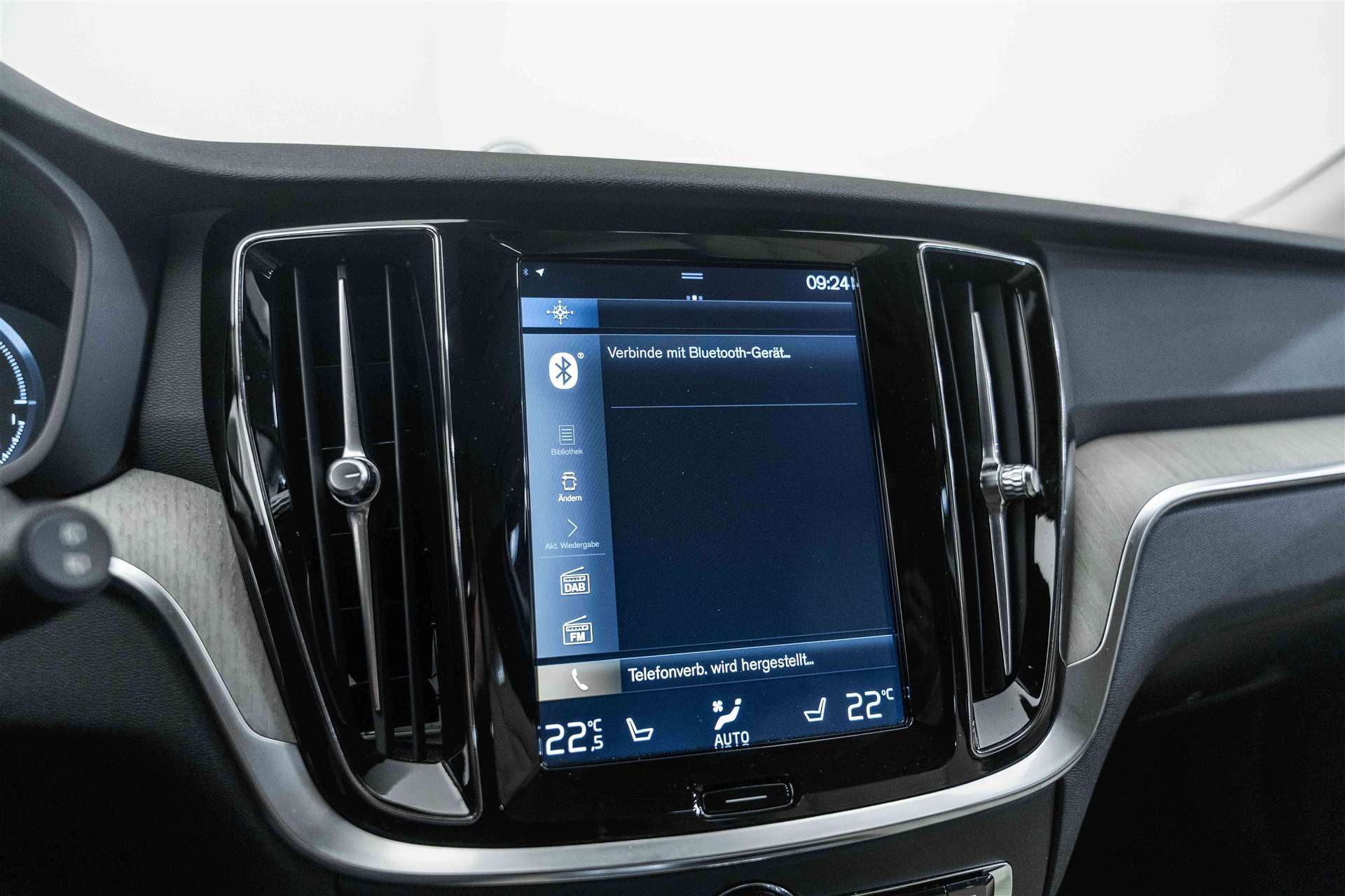 VOLVO V60 T8 eAWD Twin Engine Inscription Geartronic-image-19