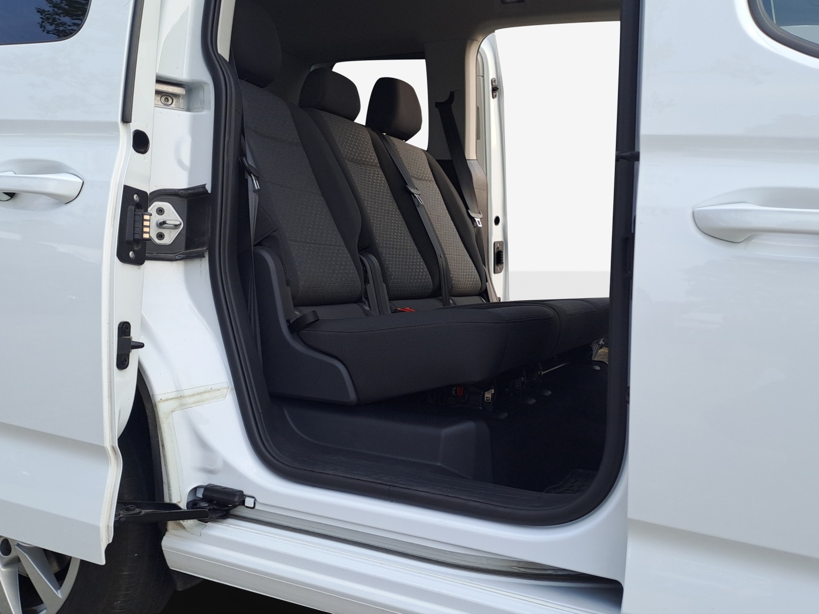 FORD Tourneo Connect 2.0 EcoBlue Titanium-image-15