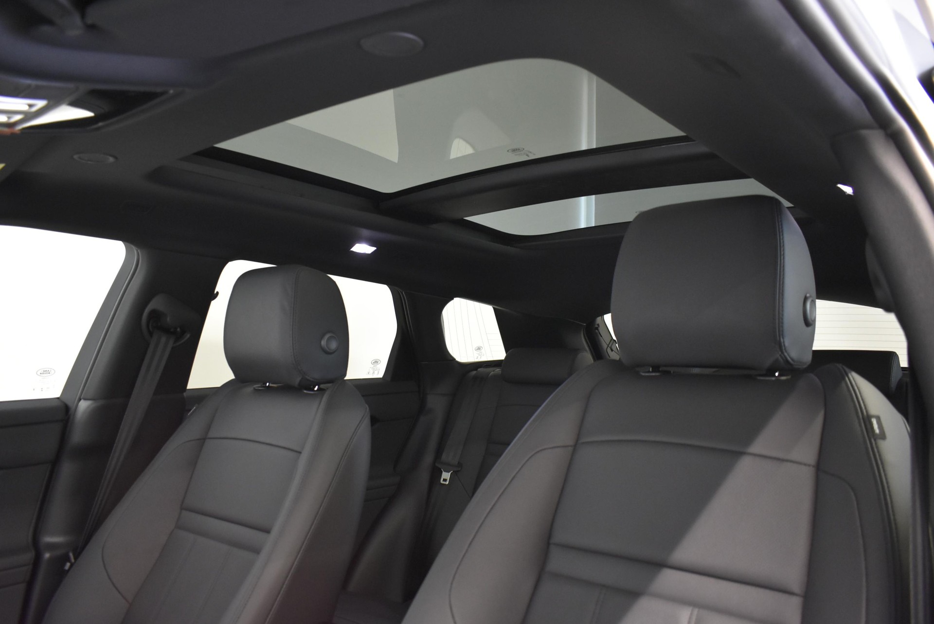 LAND ROVER Range Rover Evoque 1.5 T 270e Dynamic SE - Ruote invernali incluse-image-5