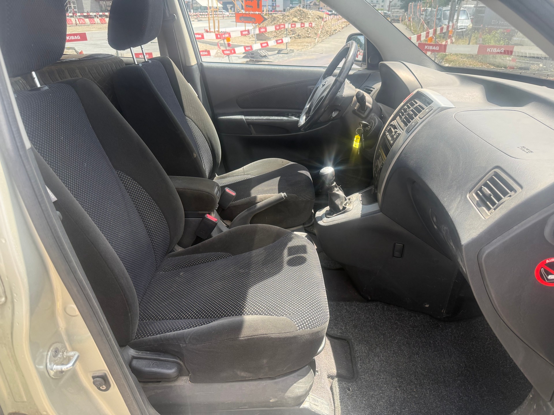 HYUNDAI Tucson 2.0 CRDi VGT Swiss Limited Edition 4WD-image-10