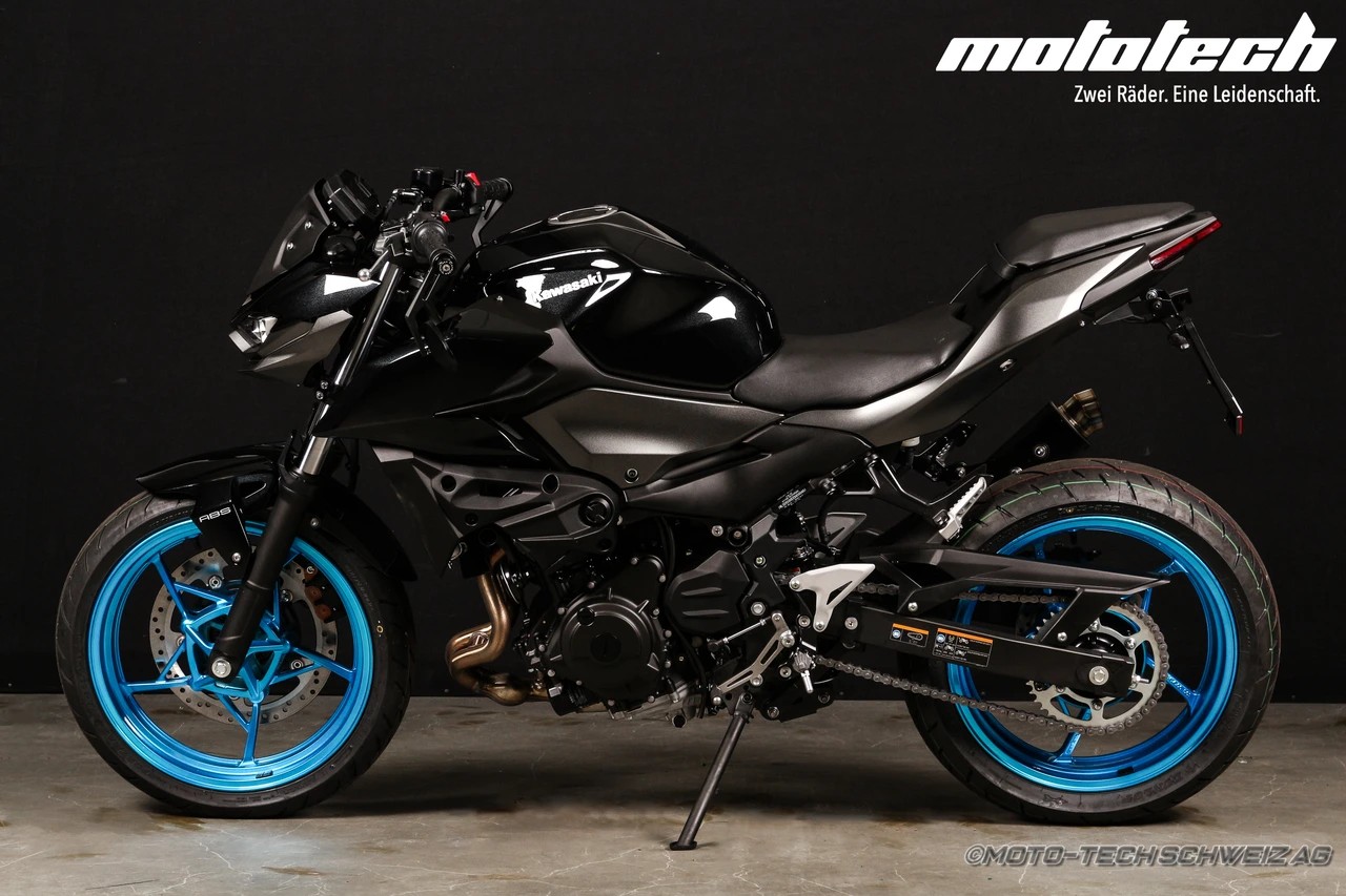 KAWASAKI Z 500 STAGE 1 PEARLBLUE-showroom-element-3