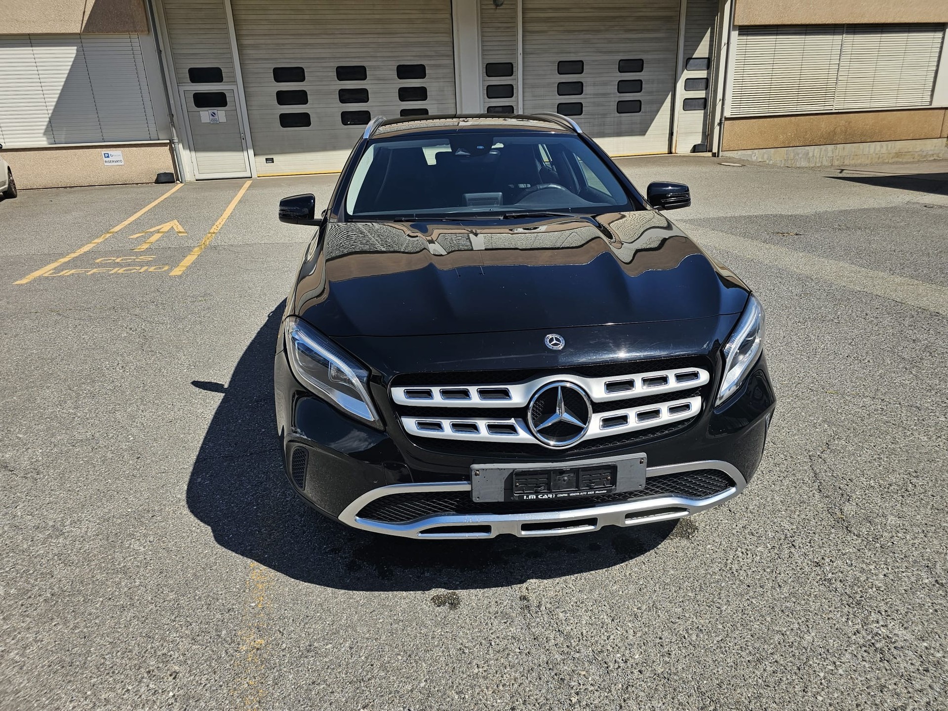 MERCEDES-BENZ GLA 200 d Urban 7G-DCT-image-5