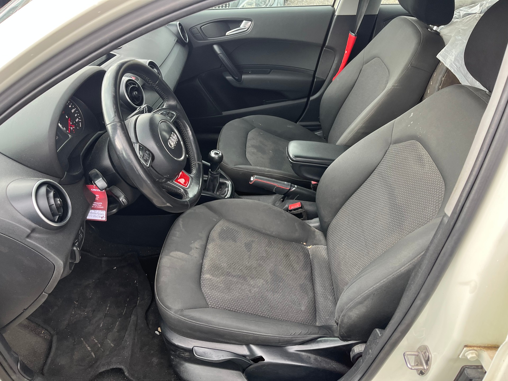 AUDI A1 Sportback 1.4 TFSI Attraction-image-10
