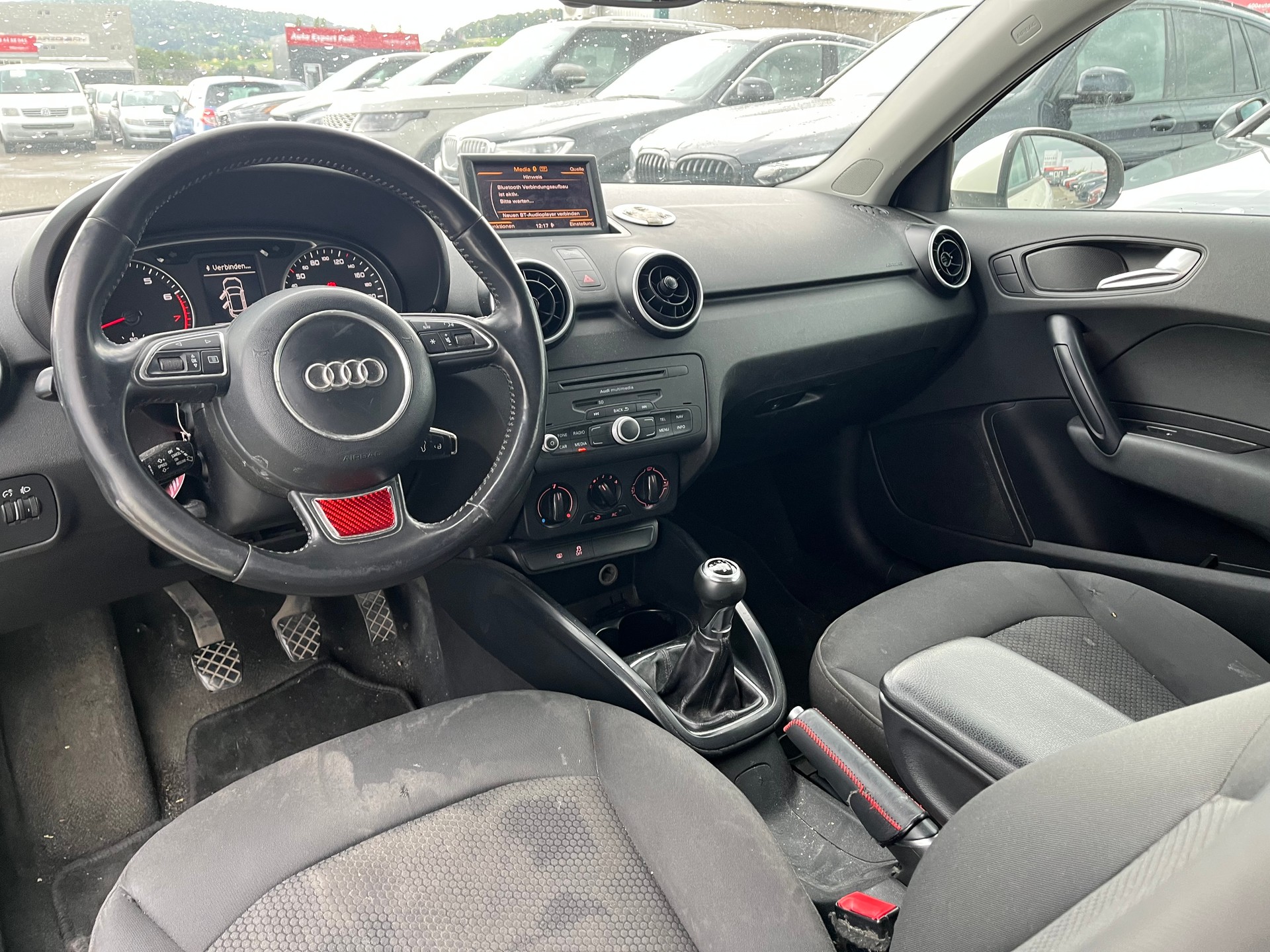 AUDI A1 Sportback 1.4 TFSI Attraction-image-11
