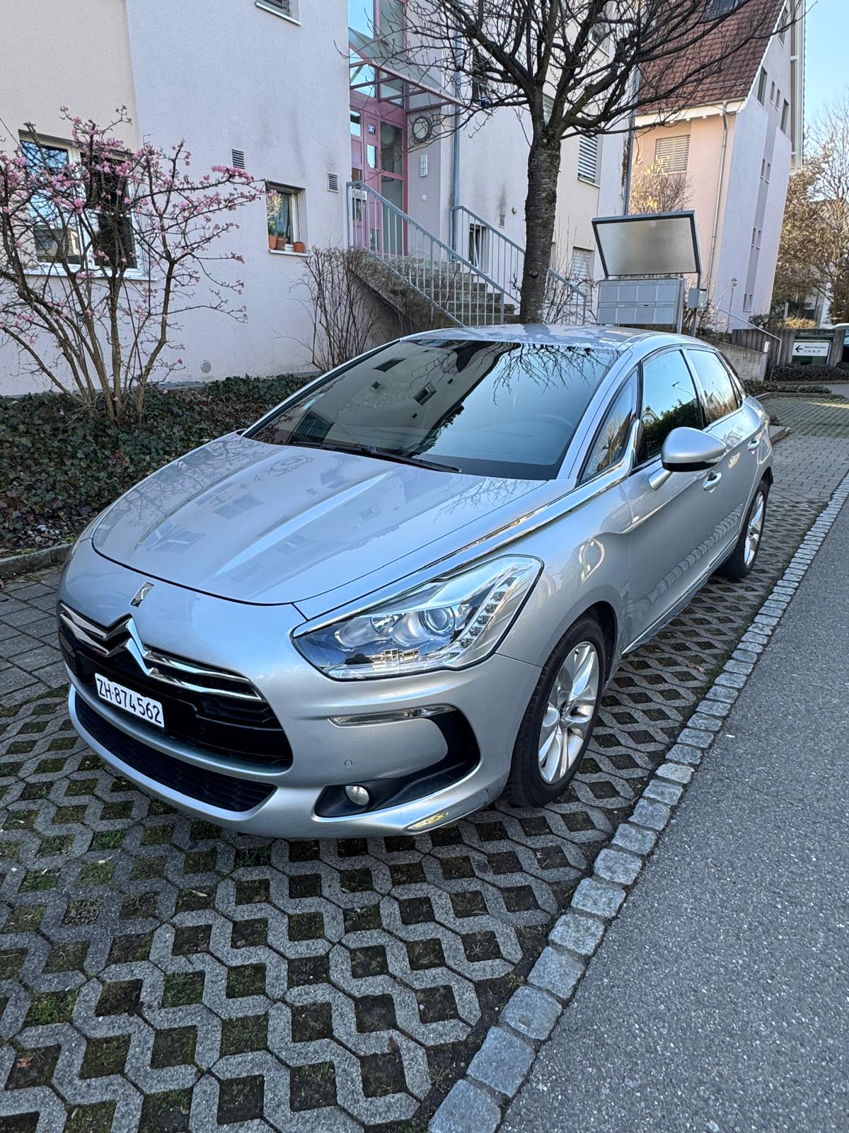 DS AUTOMOBILES 1.6 THP Chic-image-0