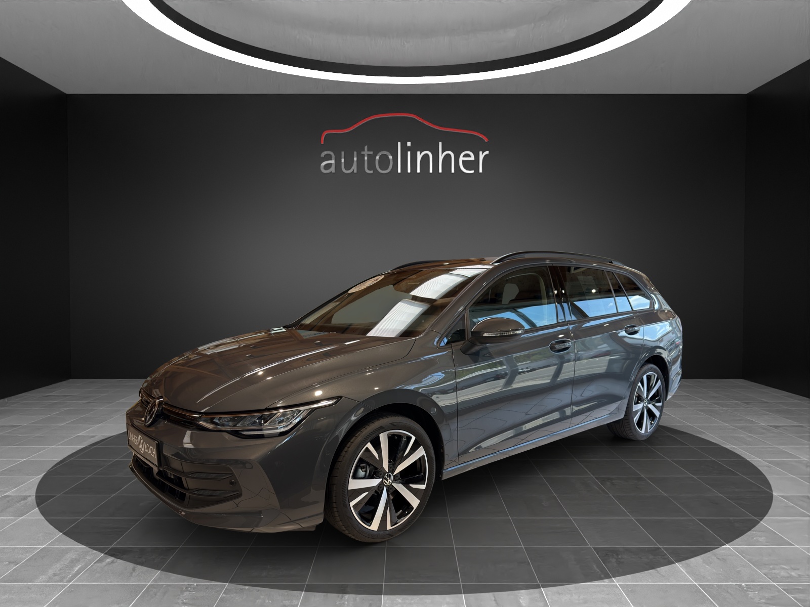 VW Golf Variant 2.0 TDI Business DSG-image-0