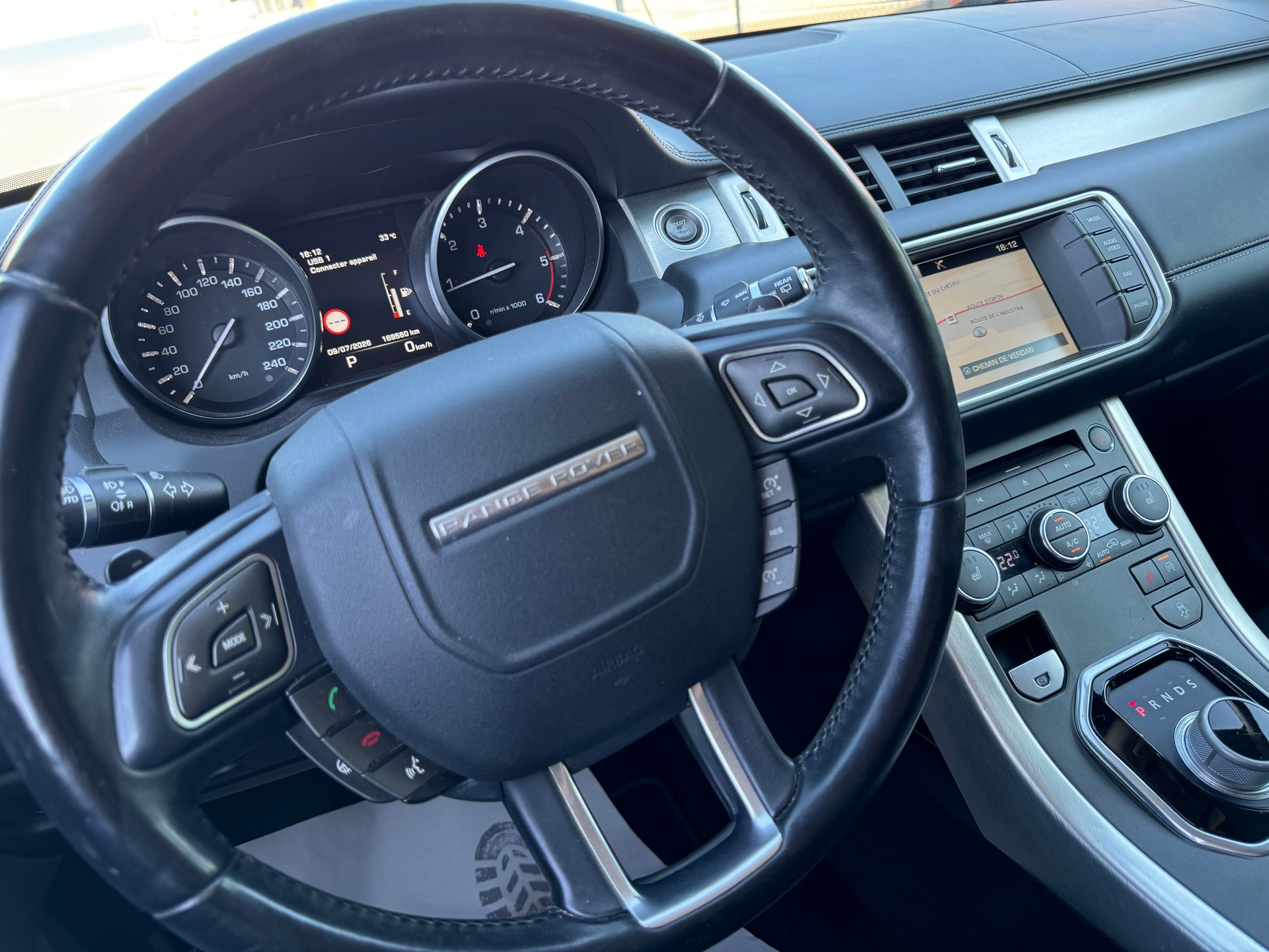 LAND ROVER Range Rover Evoque 2.2 TD4 Uptown AT9-image-9
