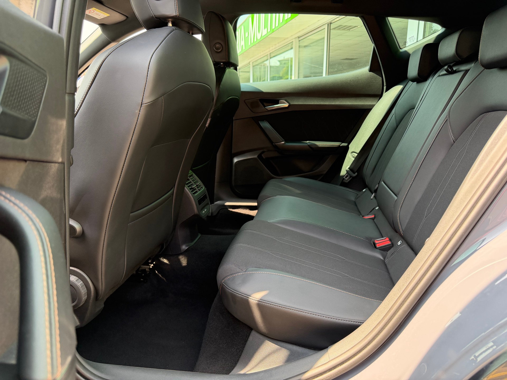 CUPRA Formentor 1.5 TSI DSG-image-6