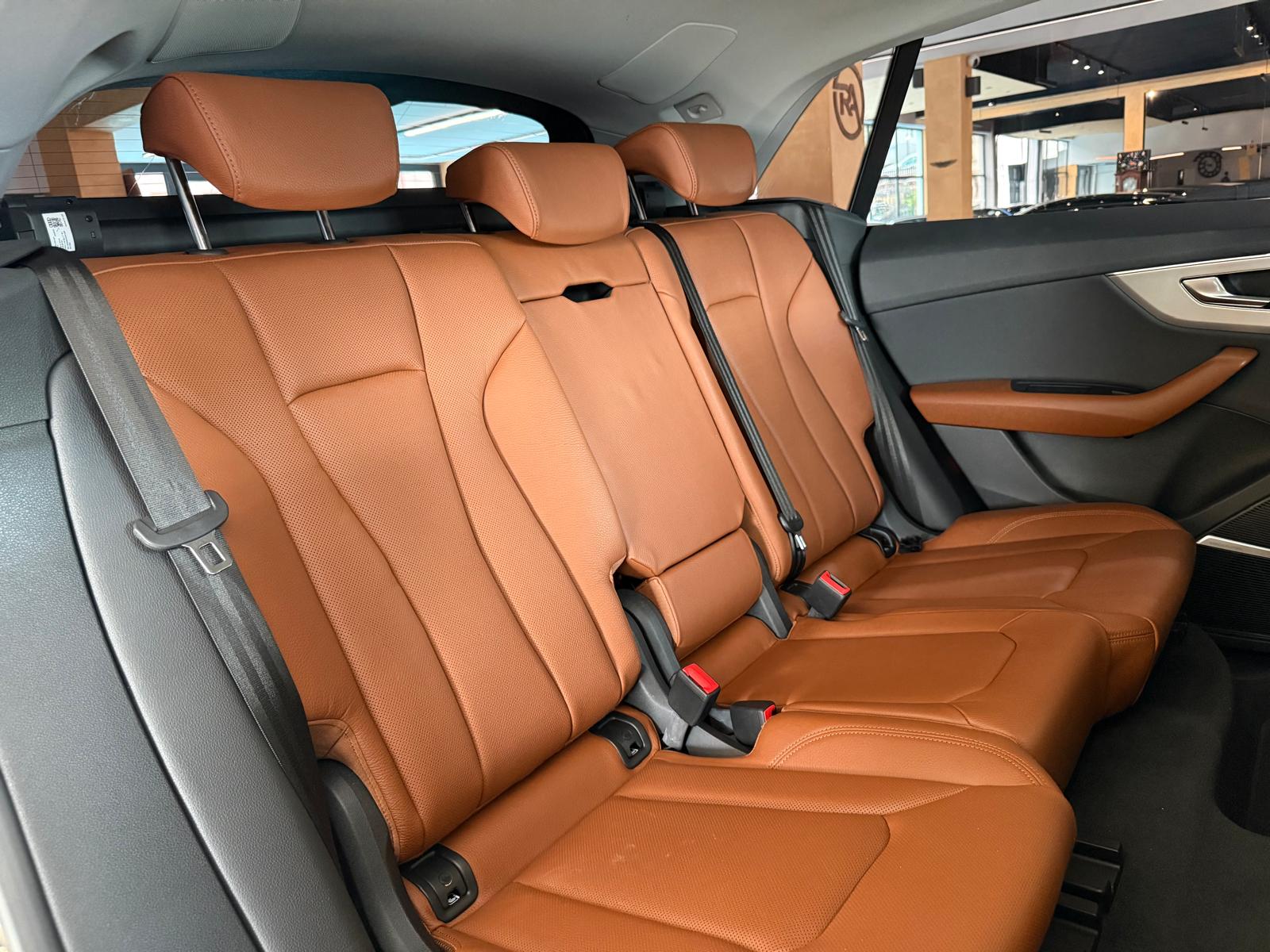 AUDI Q8 50 TDI quattro tiptronic-image-18