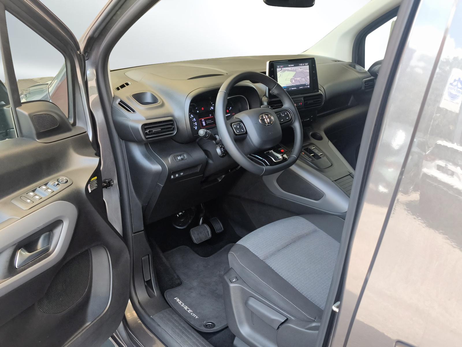 TOYOTA Proace City Verso L1 1.5 HDi 130 Style-image-16