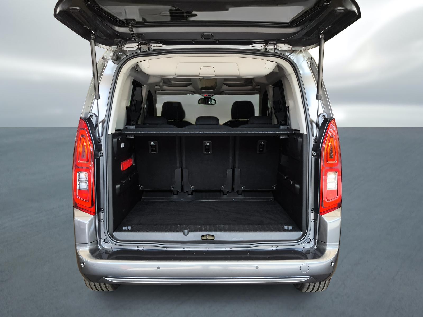 TOYOTA Proace City Verso L1 1.5 HDi 130 Style-image-14