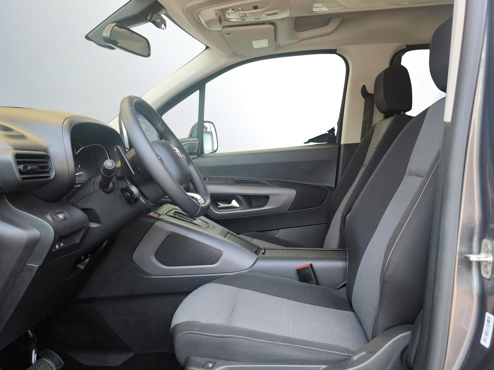 TOYOTA Proace City Verso L1 1.5 HDi 130 Style-image-2