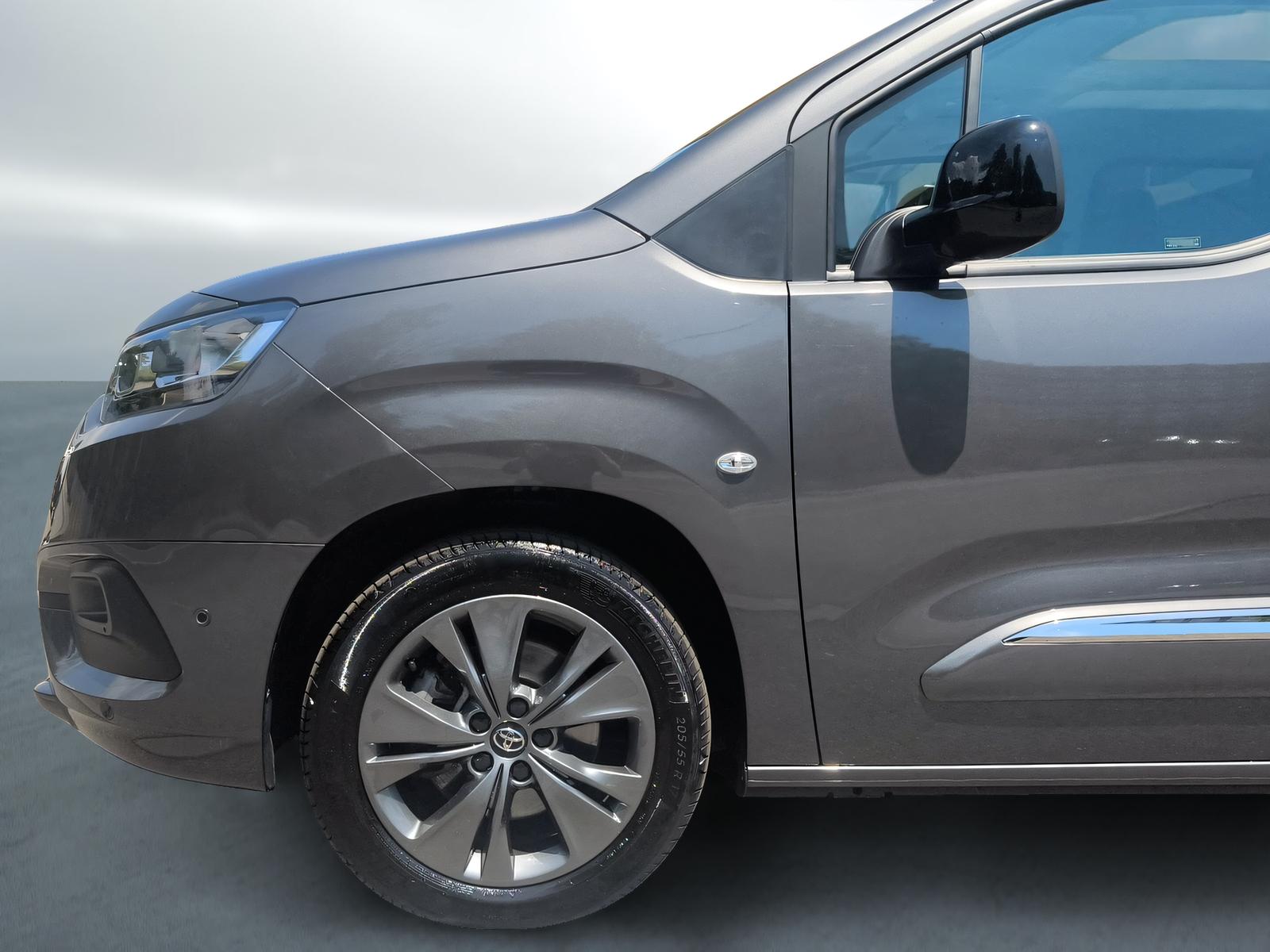 TOYOTA Proace City Verso L1 1.5 HDi 130 Style-image-15