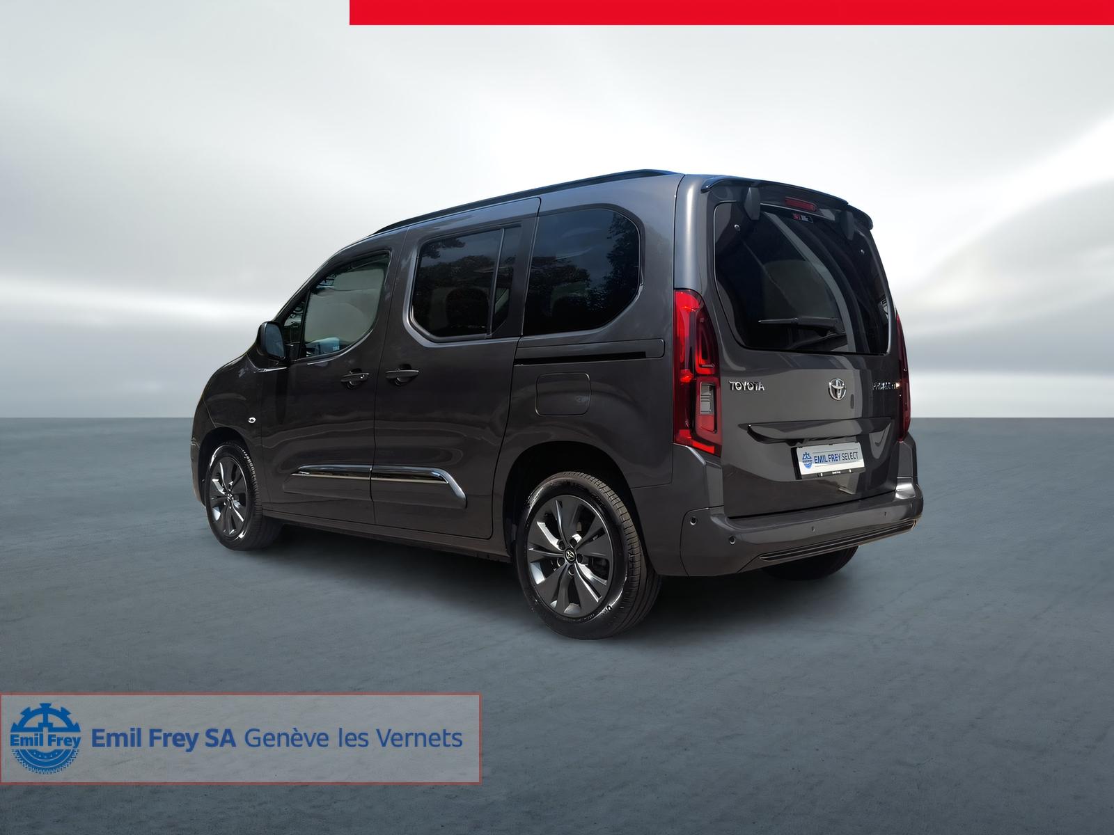 TOYOTA Proace City Verso L1 1.5 HDi 130 Style-image-7