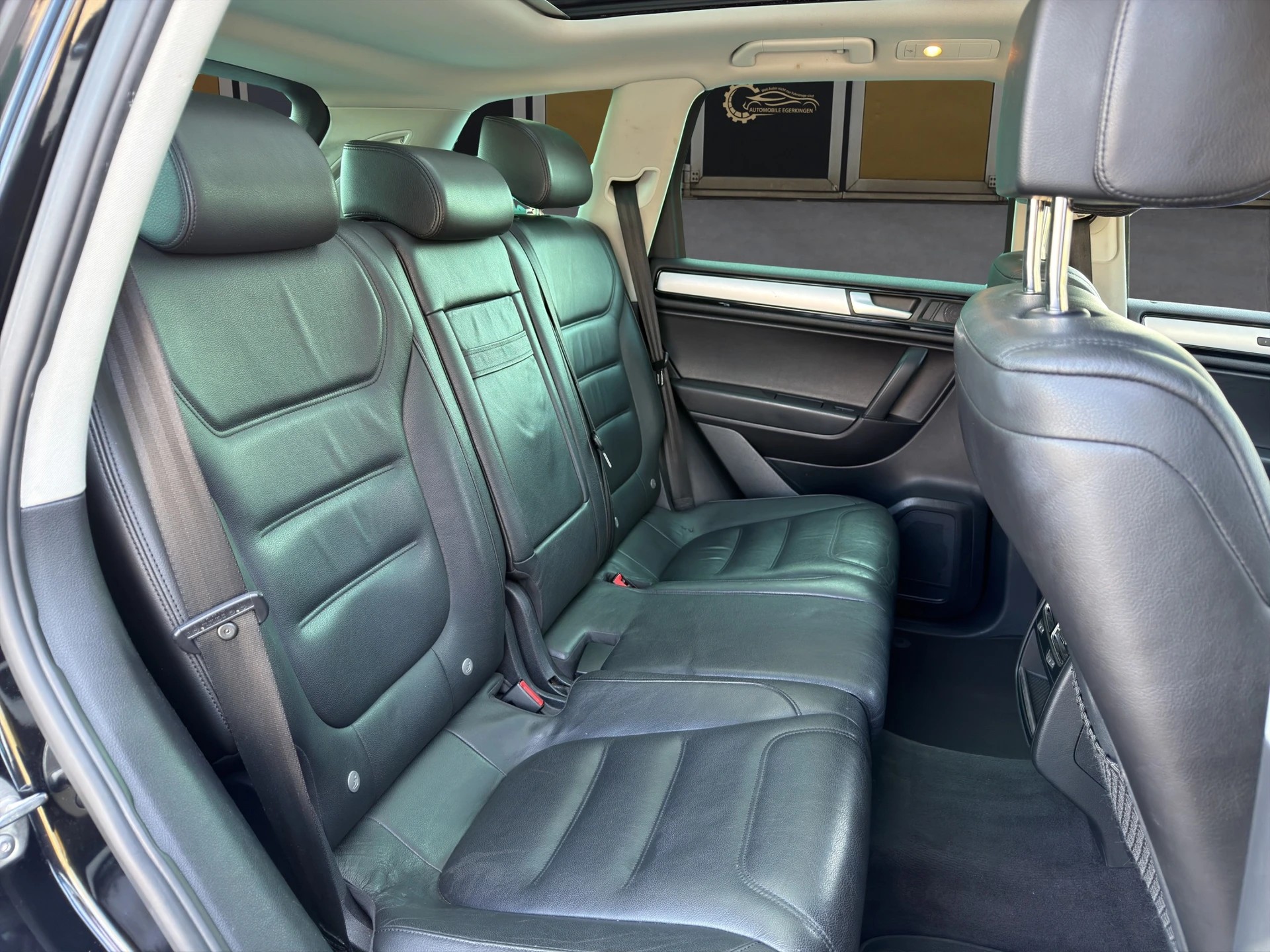 VW Touareg 3.0 TDI BMT Edition X Tiptronic-image-13