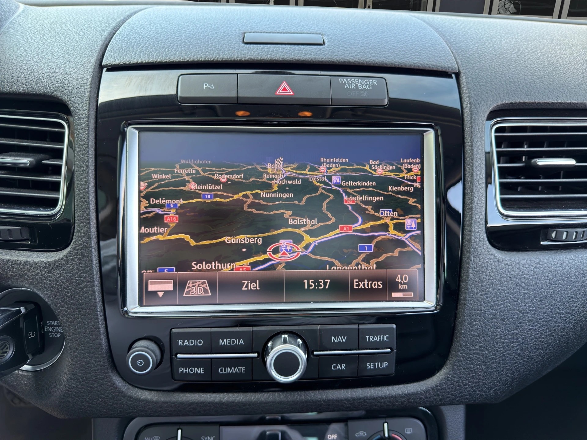 VW Touareg 3.0 TDI BMT Edition X Tiptronic-image-15